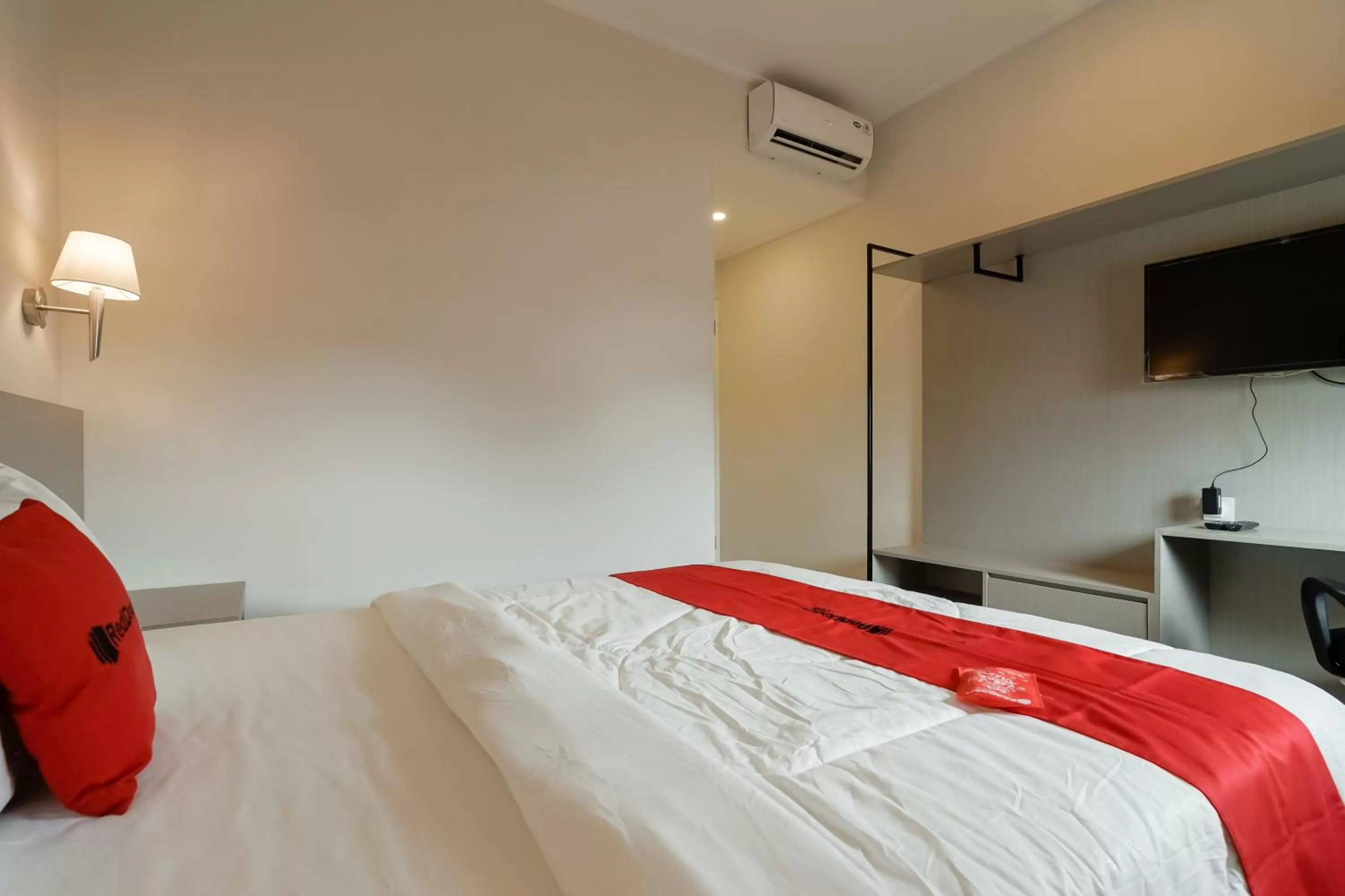 RedDoorz Syariah Plus @ BSD City