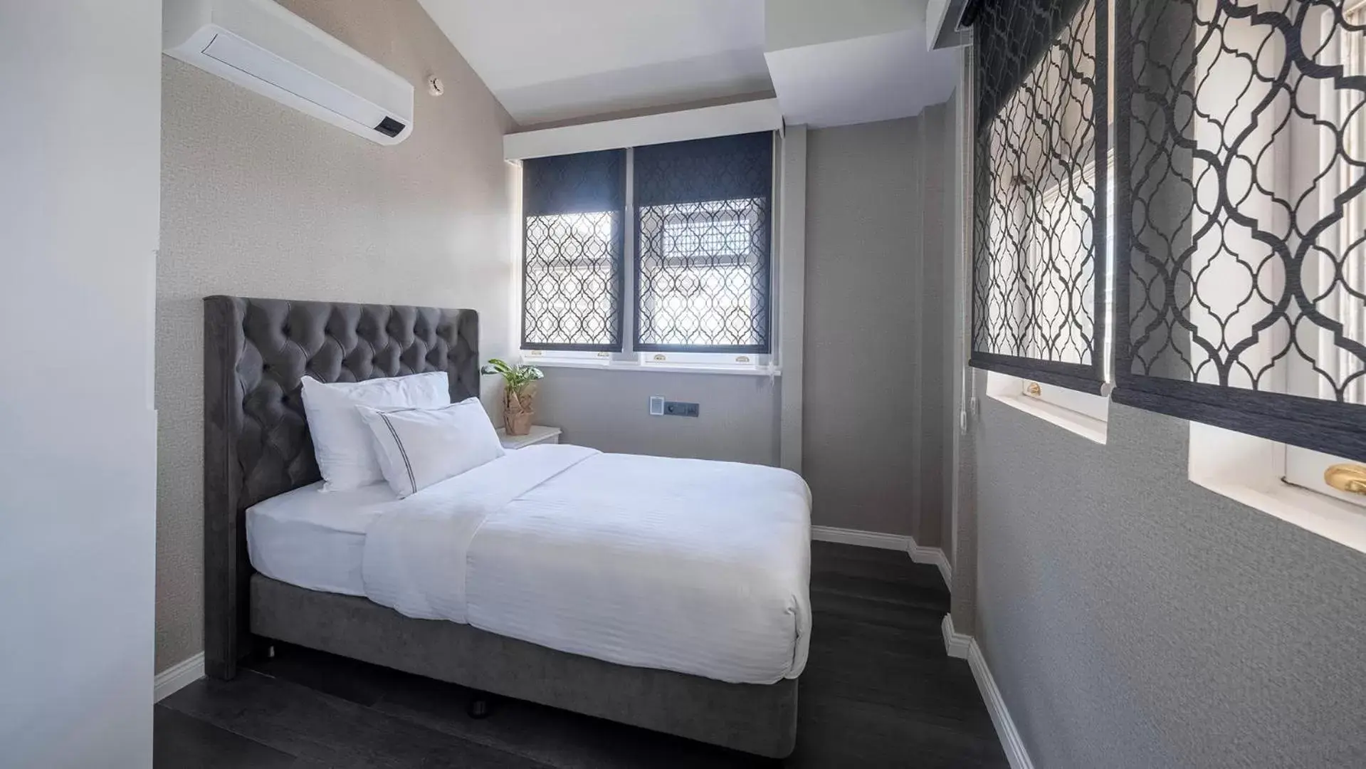 Bedroom, Bed in Loop Hotel Bosphorus İstanbul