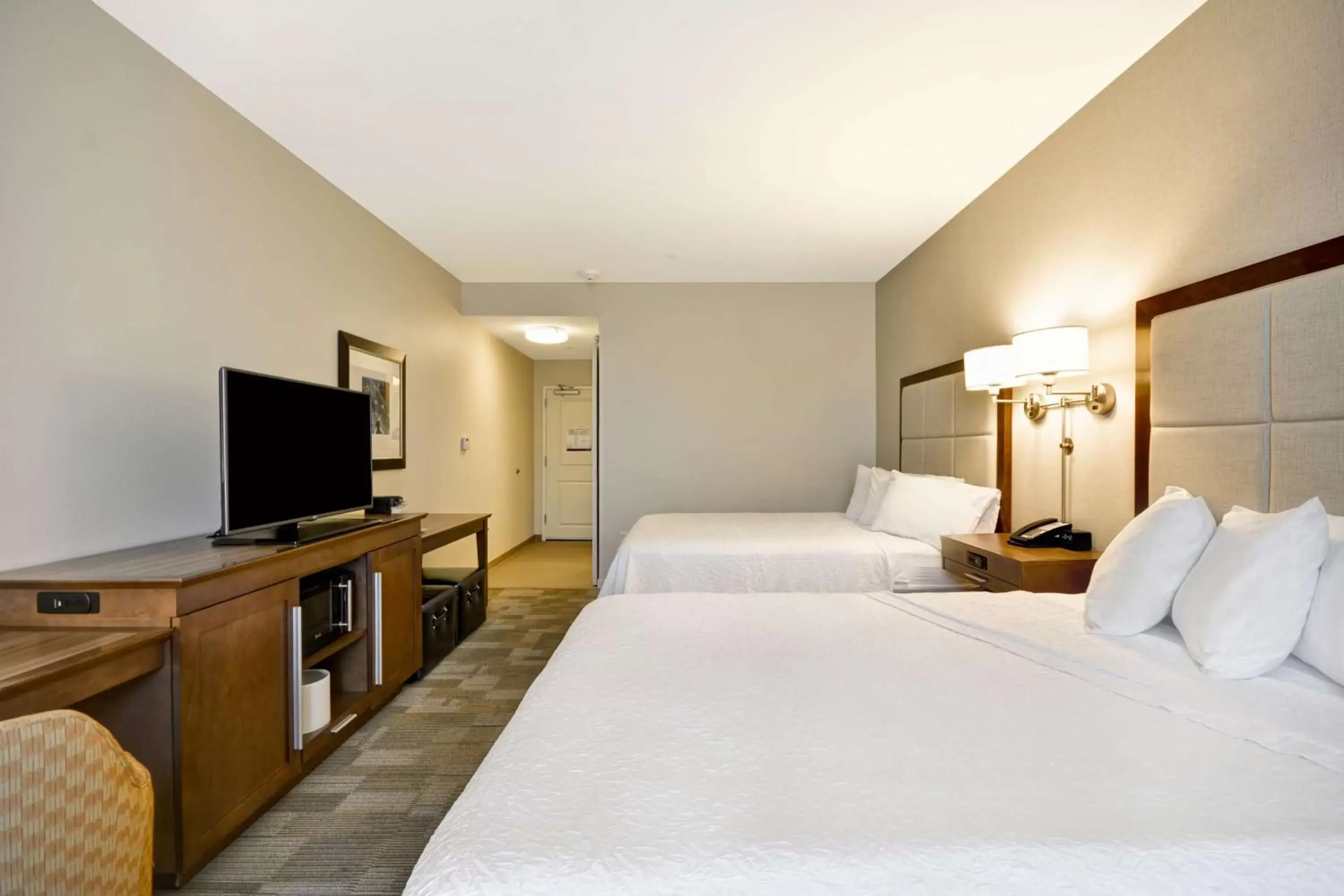 Bedroom, Bed in Hampton Inn & Suites Dallas/Plano-East