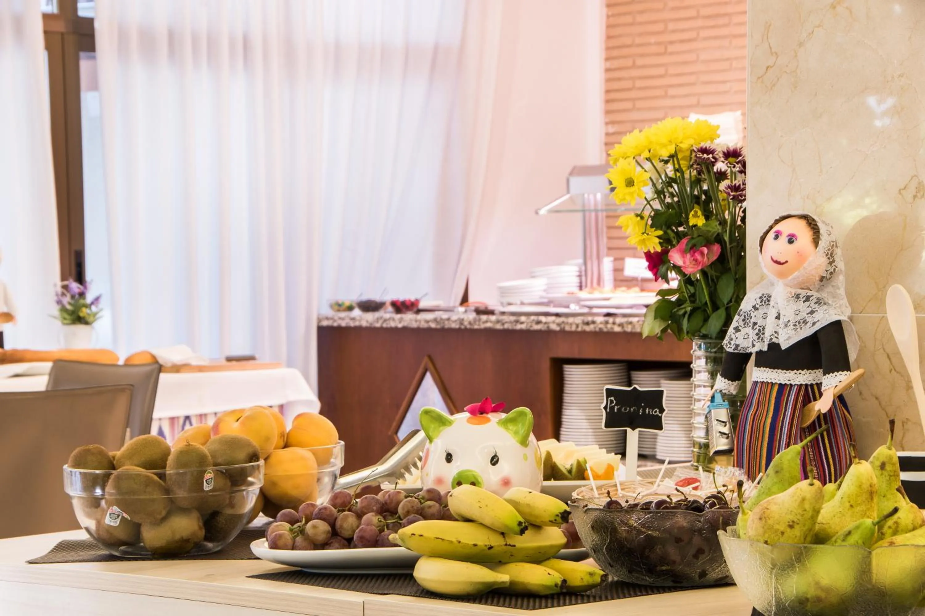 Restaurant/places to eat in Hotel Baviera