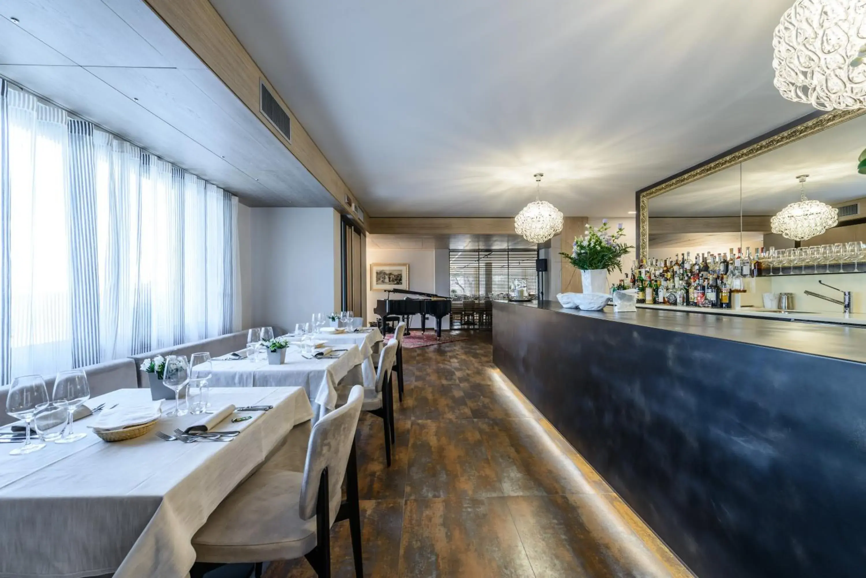 Restaurant/Places to Eat in Hotel Ristorante La Rosina