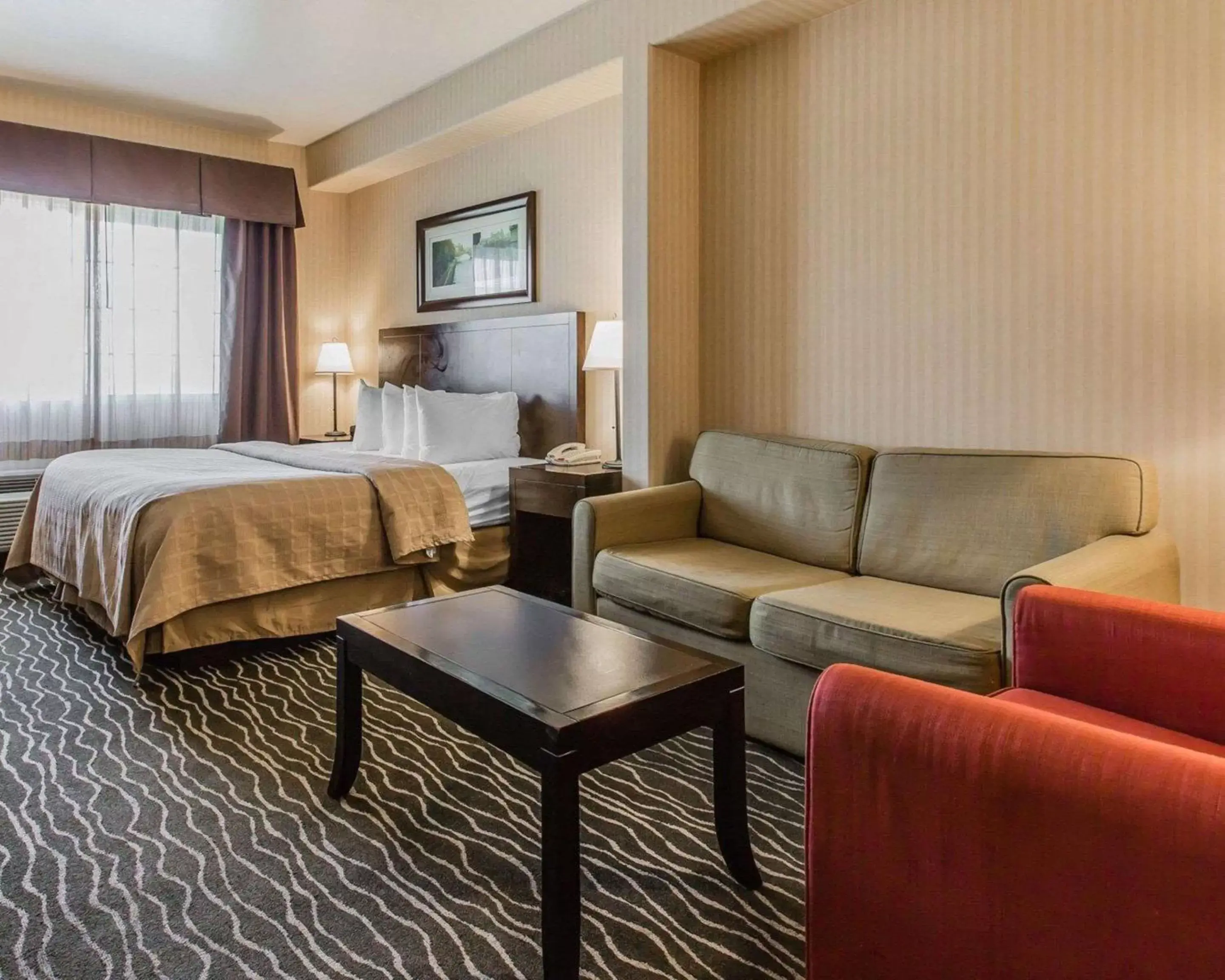 Photo of the whole room, Seating Area in Quality Inn Rosemead-Los Angeles