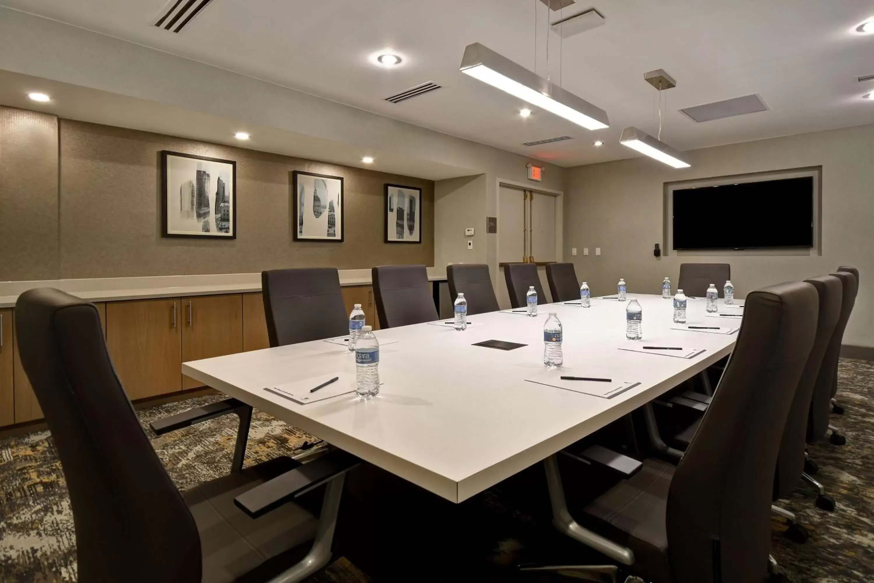 Meeting/conference room in DoubleTree by Hilton St. Louis Airport, MO