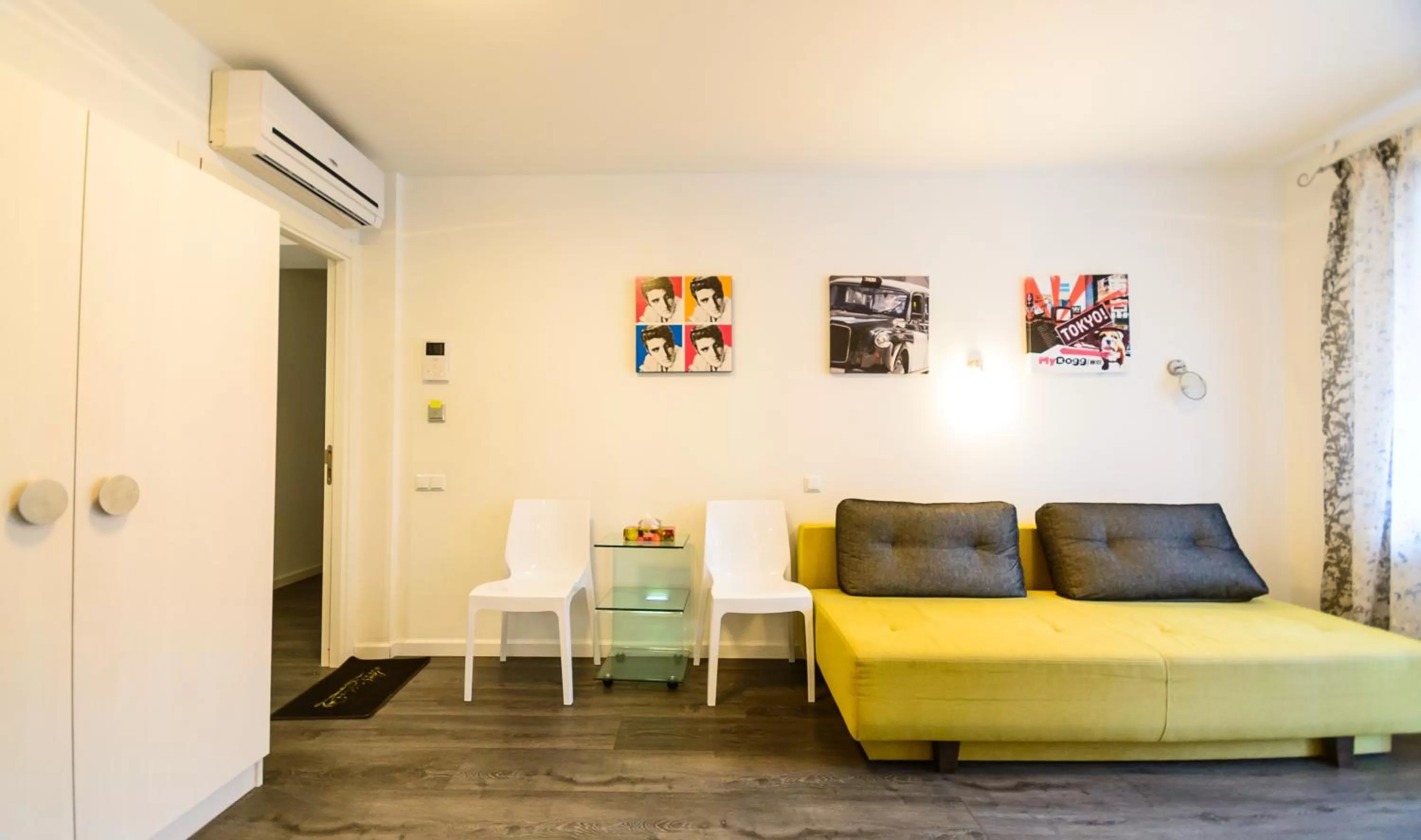 Living room, Seating Area in Partner Guest House