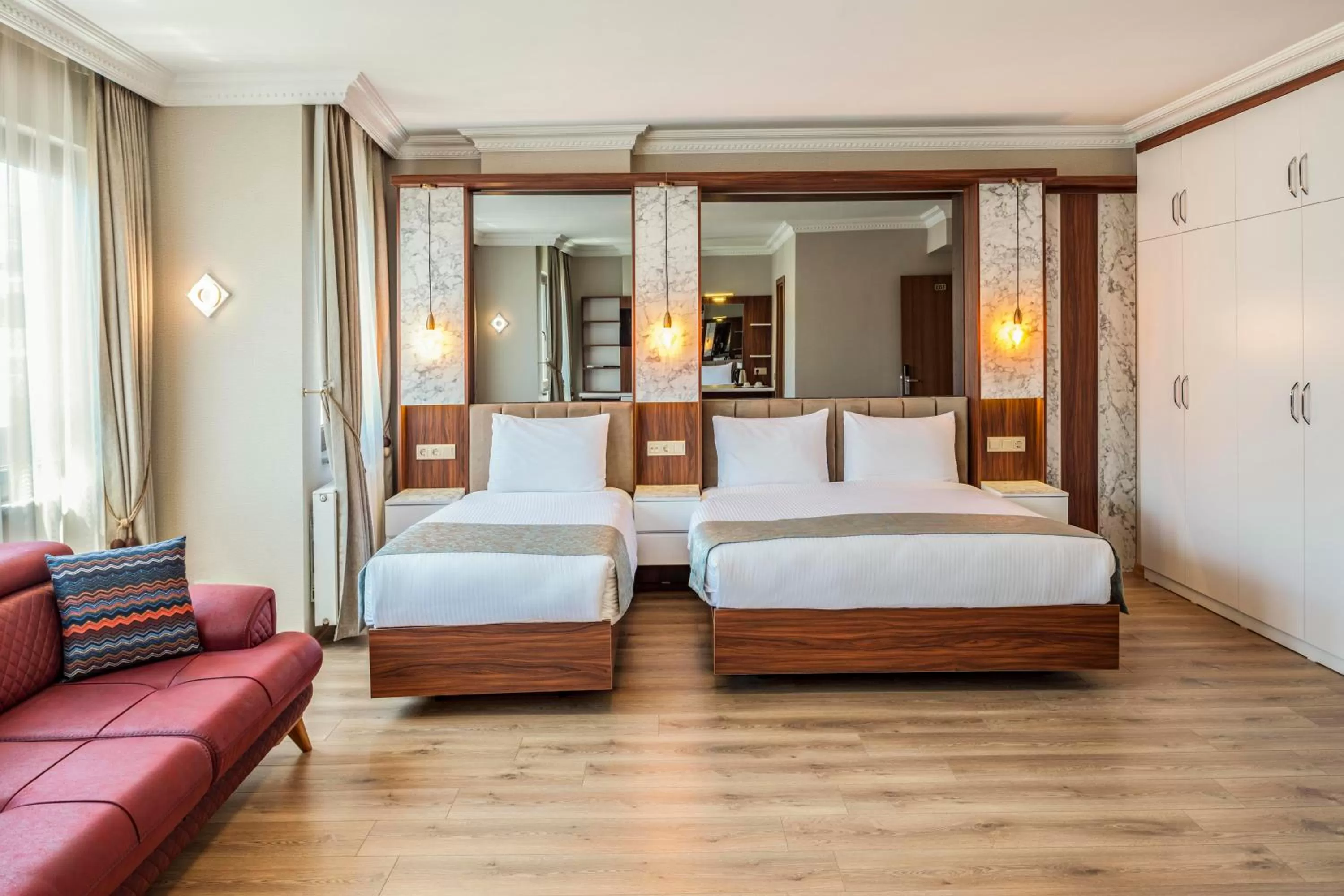 Bedroom, Bed in Kupeli Hotel