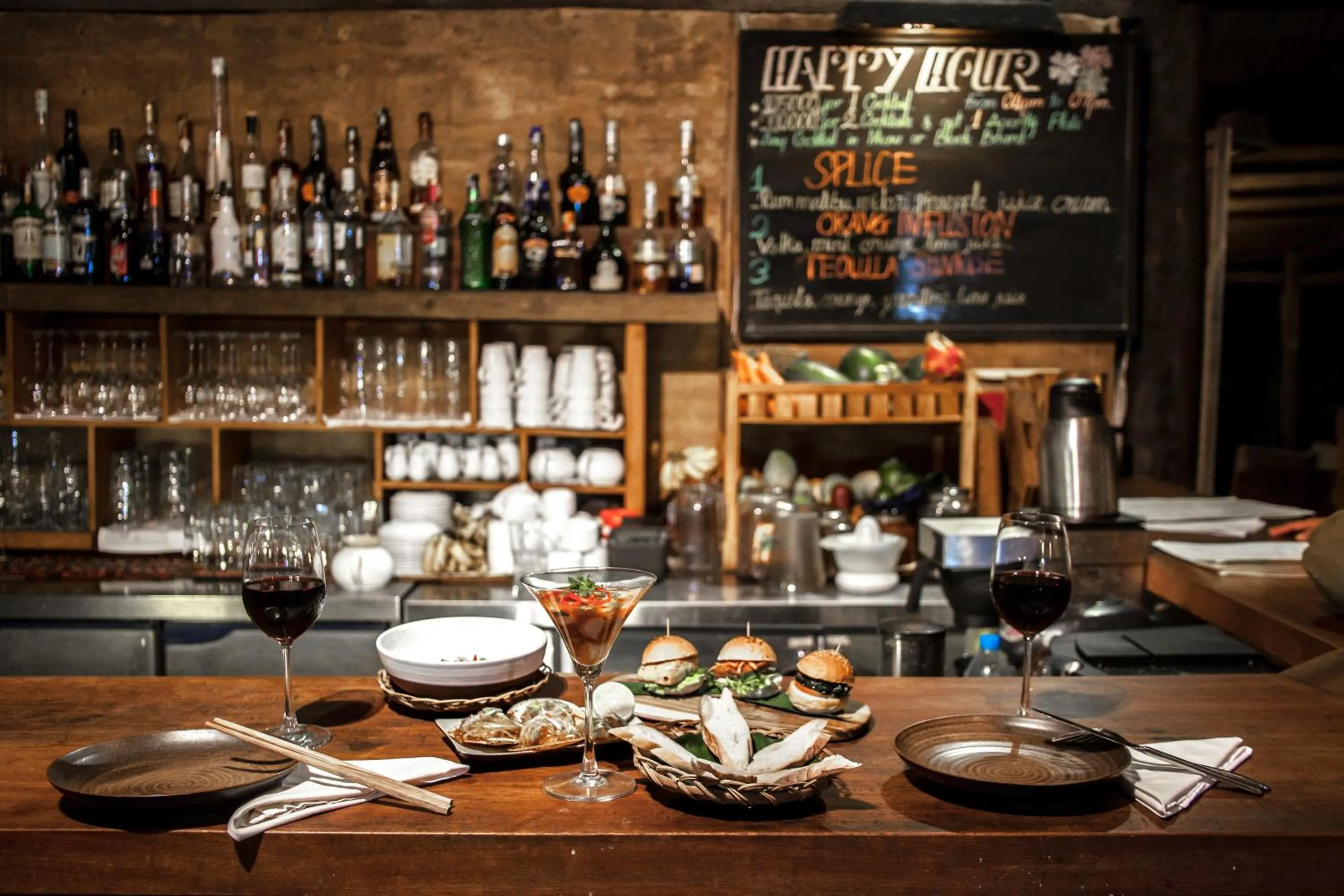 Lounge or bar in Mango Bay Resort