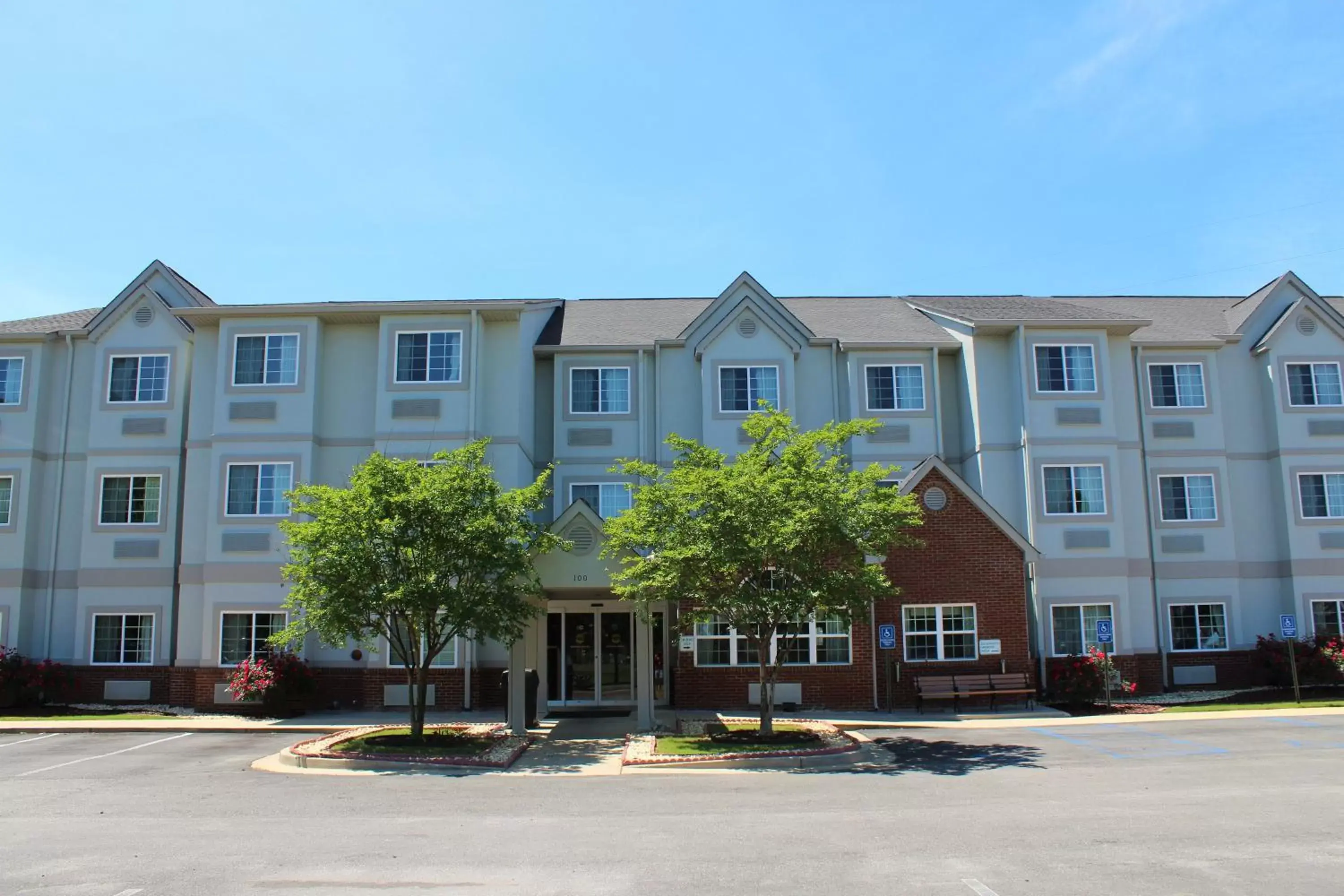 Property Building in Microtel Inn and Suites Montgomery
