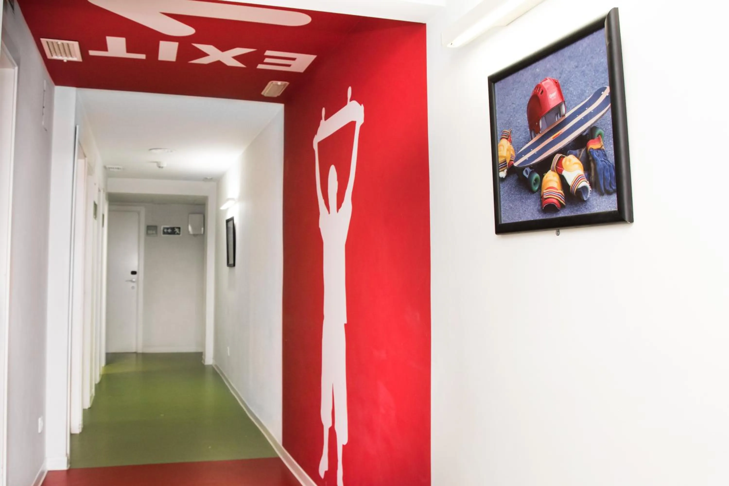 Decorative detail in Sant Jordi Hostels Sagrada Familia