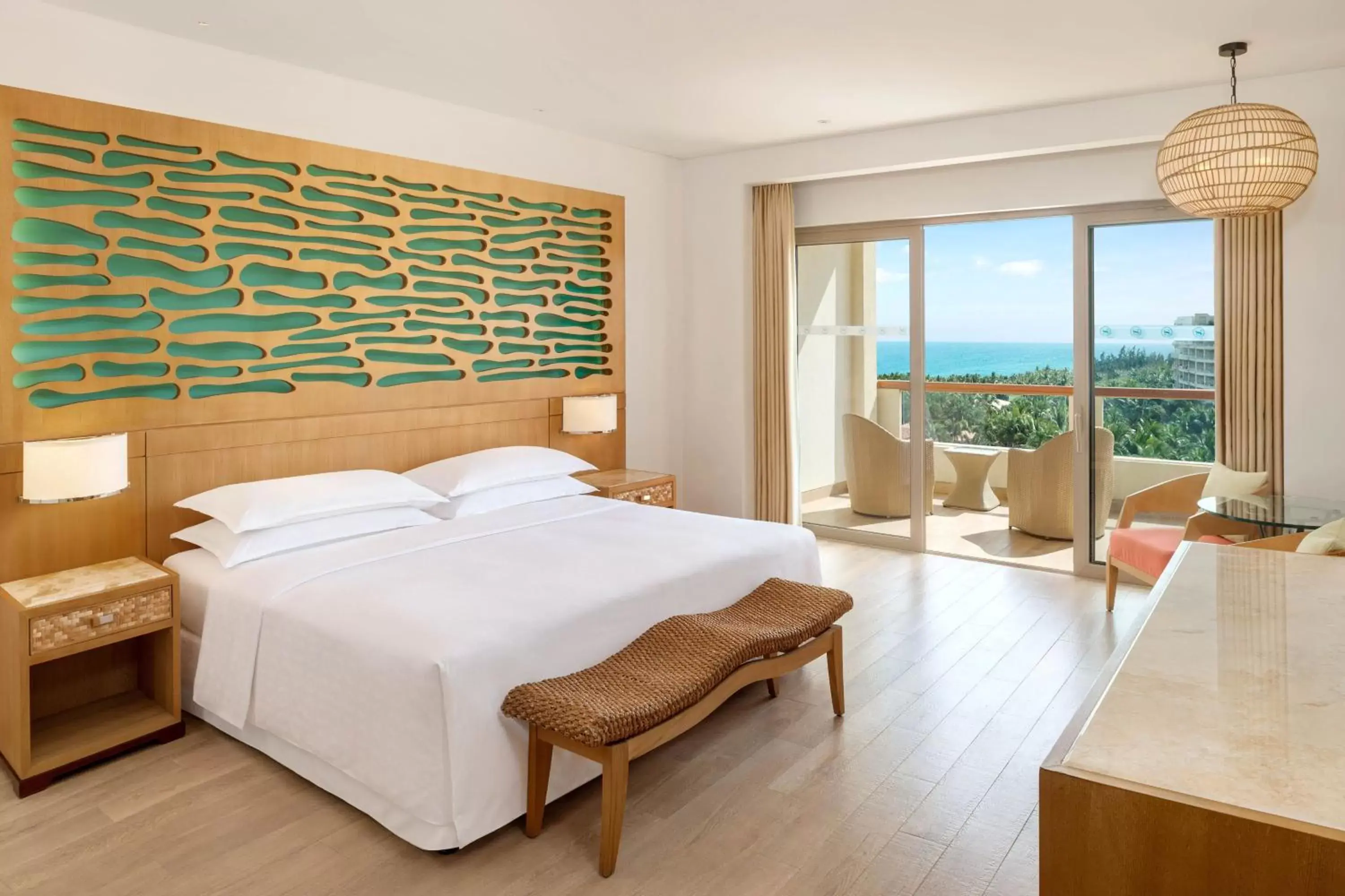 Bedroom, Bed in Sheraton Sanya Haitang Bay Resort