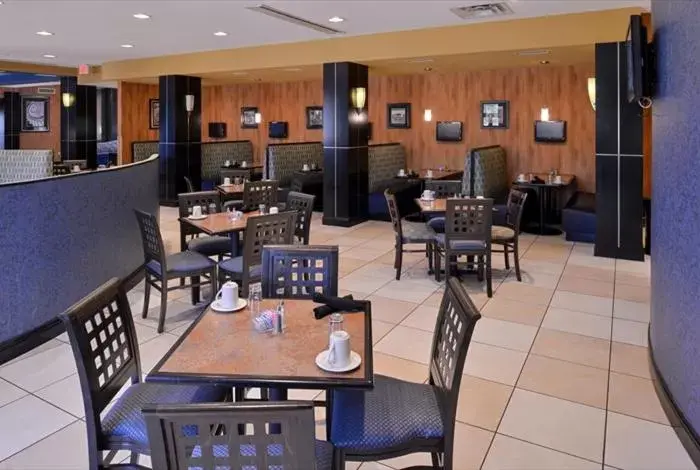 Restaurant/Places to Eat in Holiday Inn Fort Worth North- Fossil Creek, an IHG Hotel