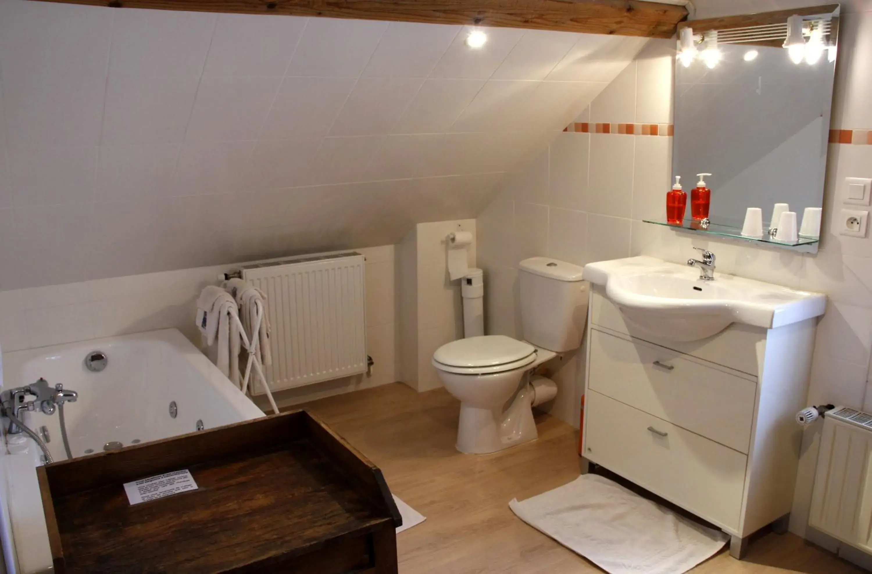 Bathroom in La Coutrotte Becquine