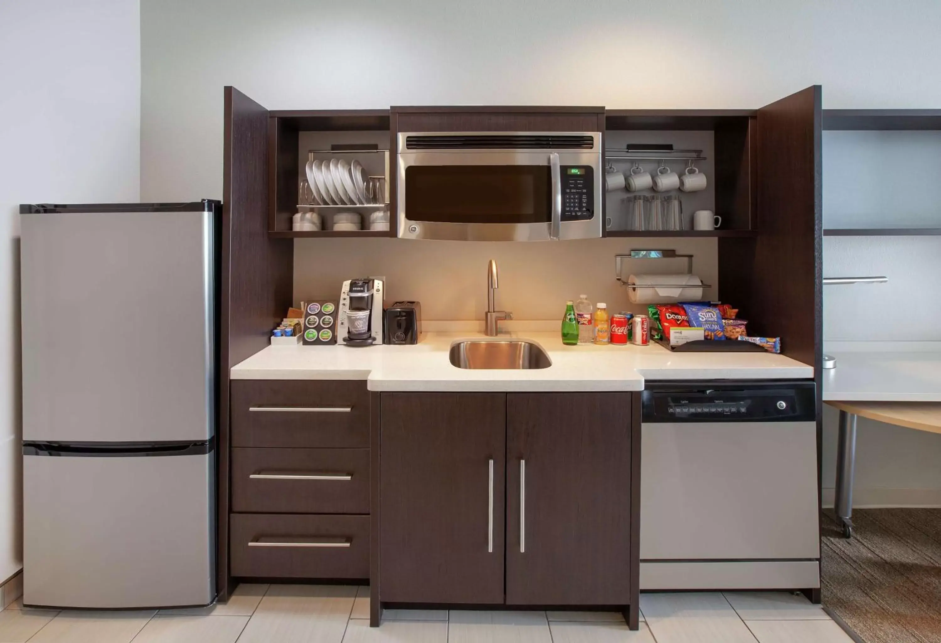 Kitchen or kitchenette, Kitchen/Kitchenette in Home2 Suites by Hilton Amarillo West Medical Center