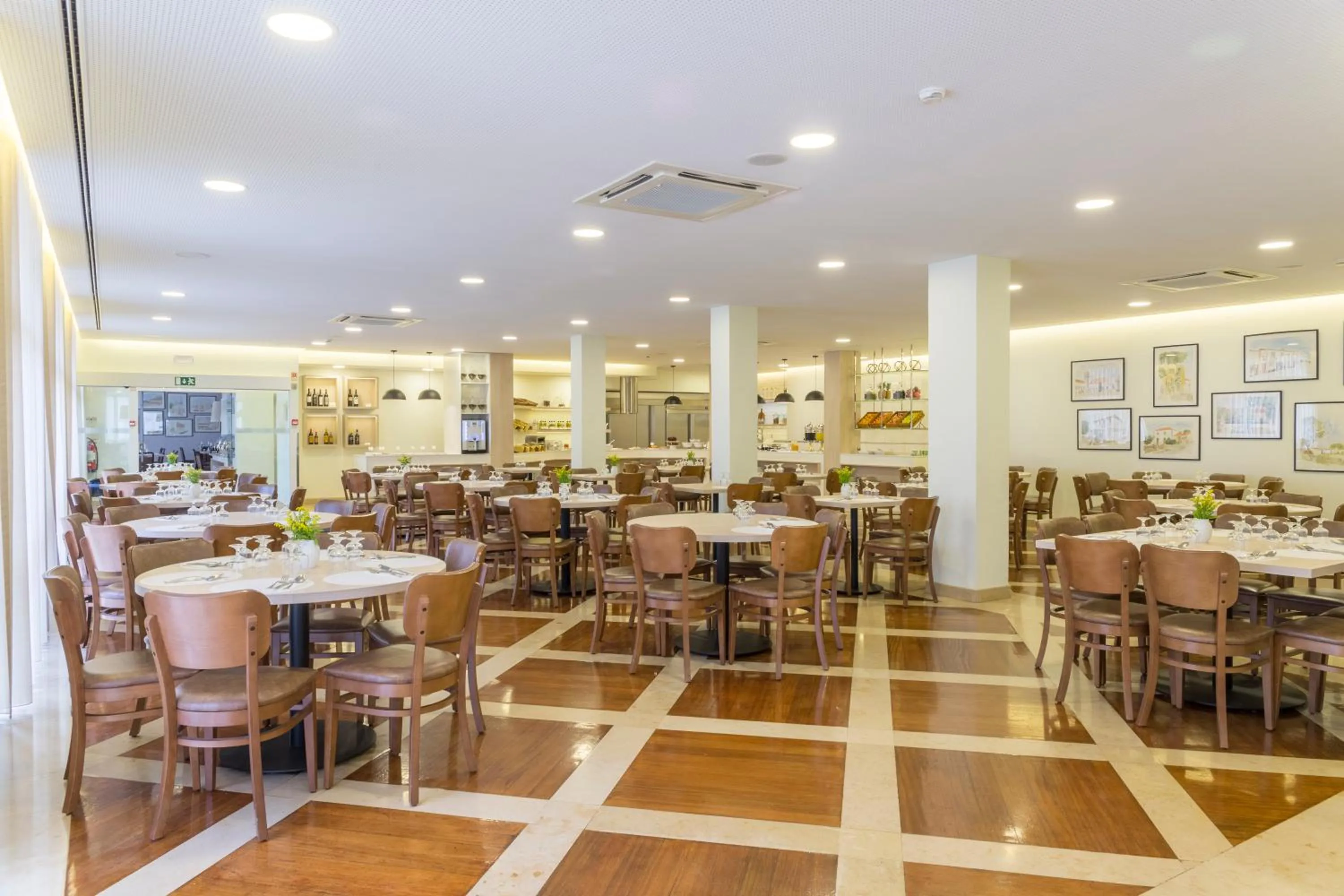 Hotel Cinquentenario & Conference Center