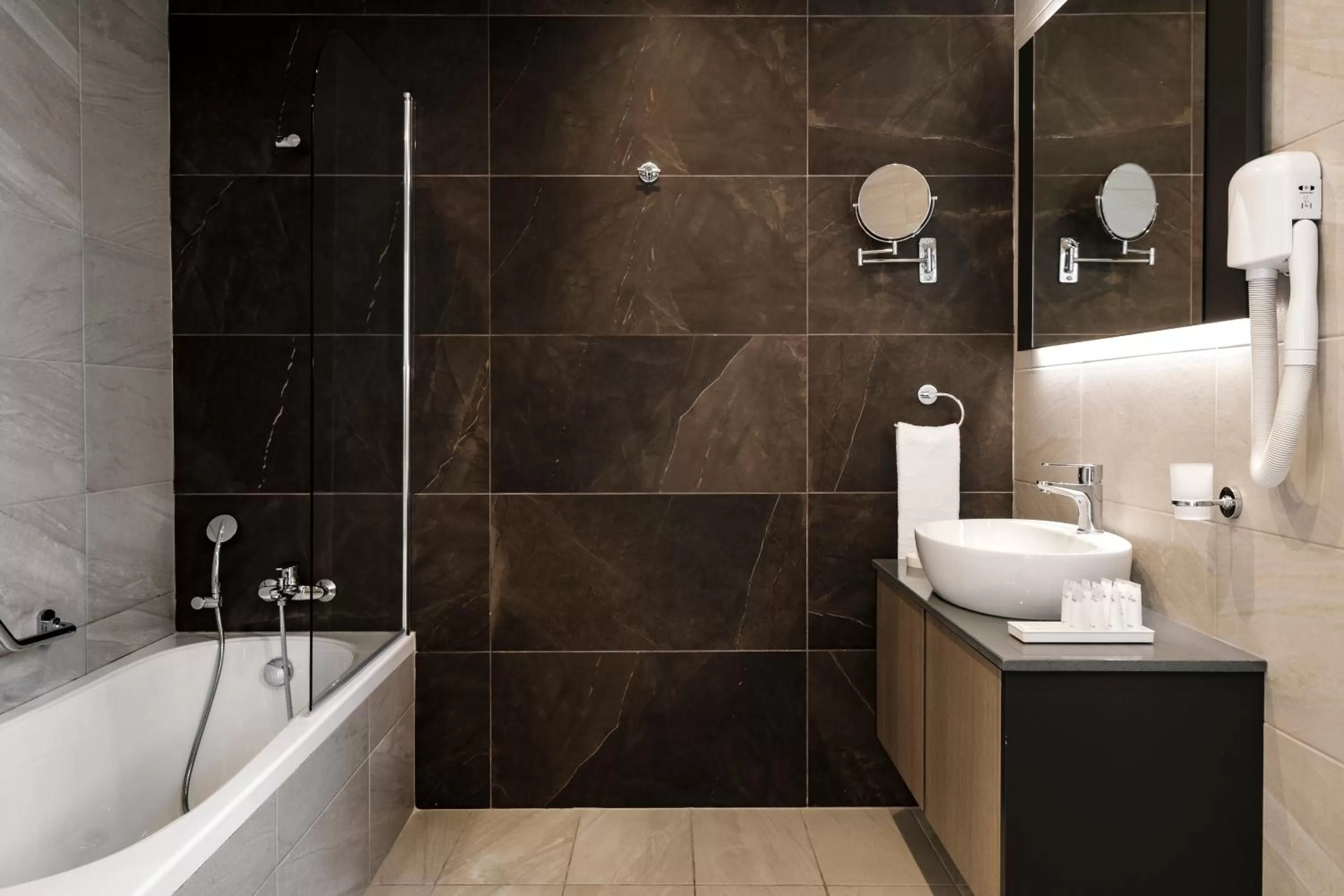 Photo of the whole room in Urban Valley Resort & Spa