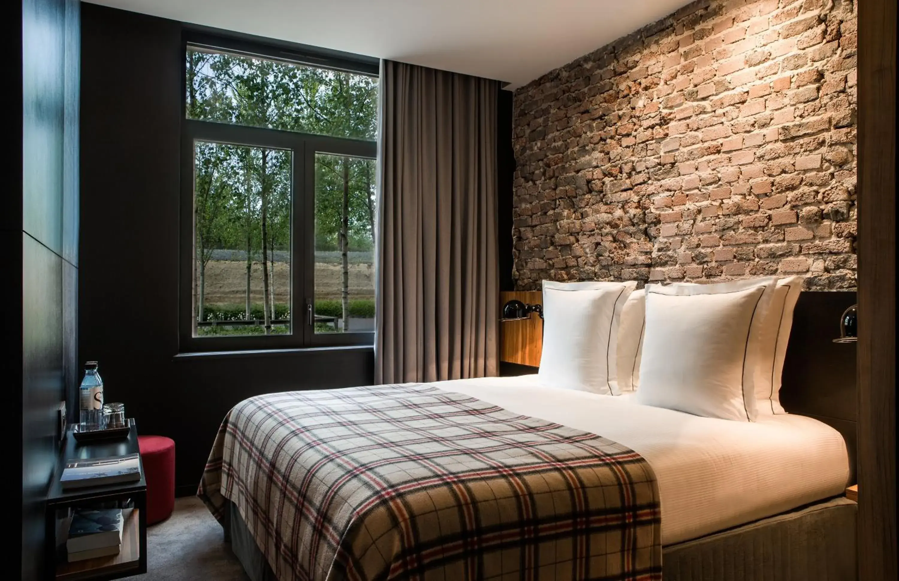 Cozy Room in Hôtel Louvre-Lens - Esprit de France Cozy Room in Hôtel Louvre-Lens - Esprit de France