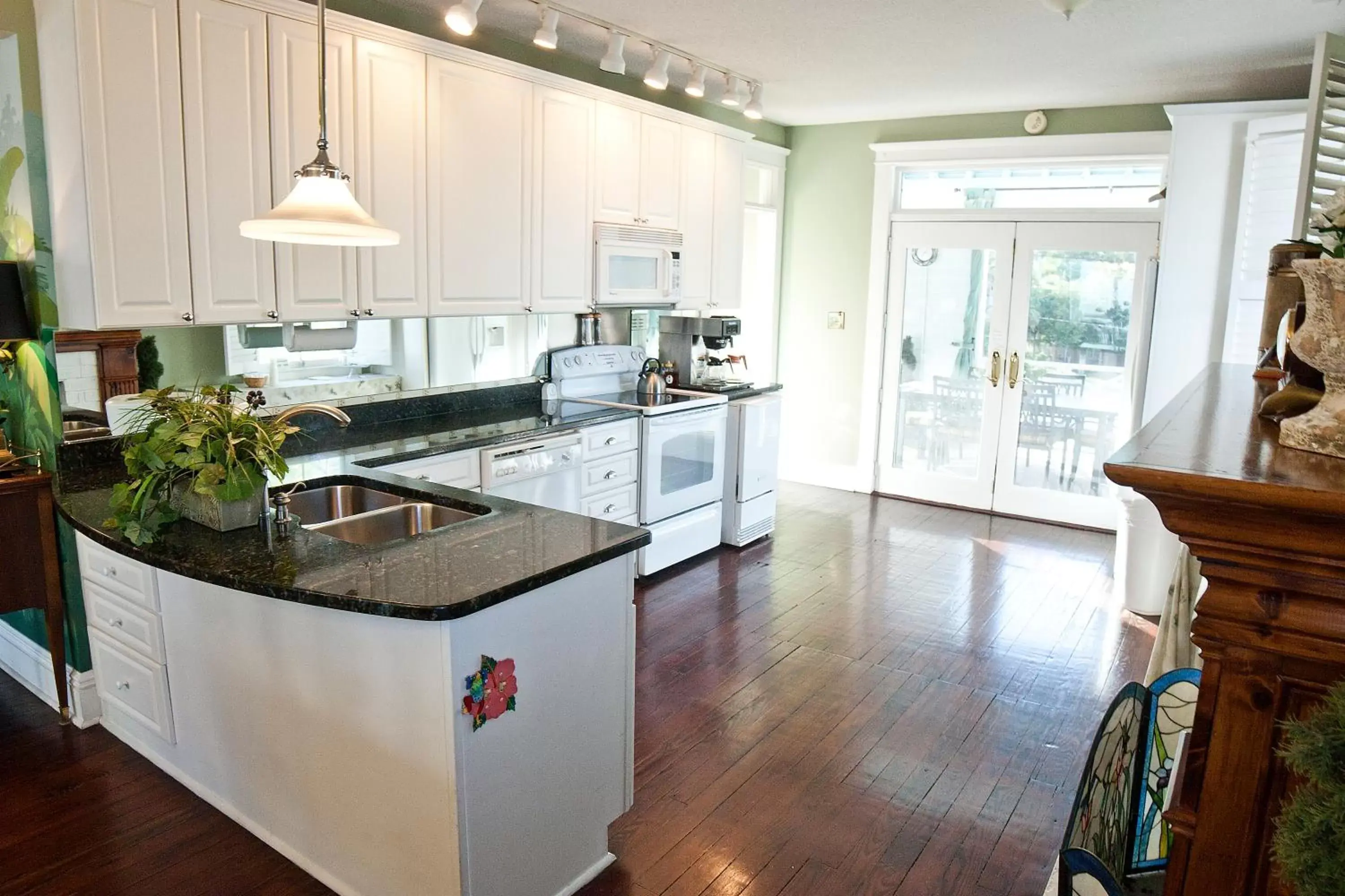 Kitchen/Kitchenette in DeSoto Beach Bed and Breakfast