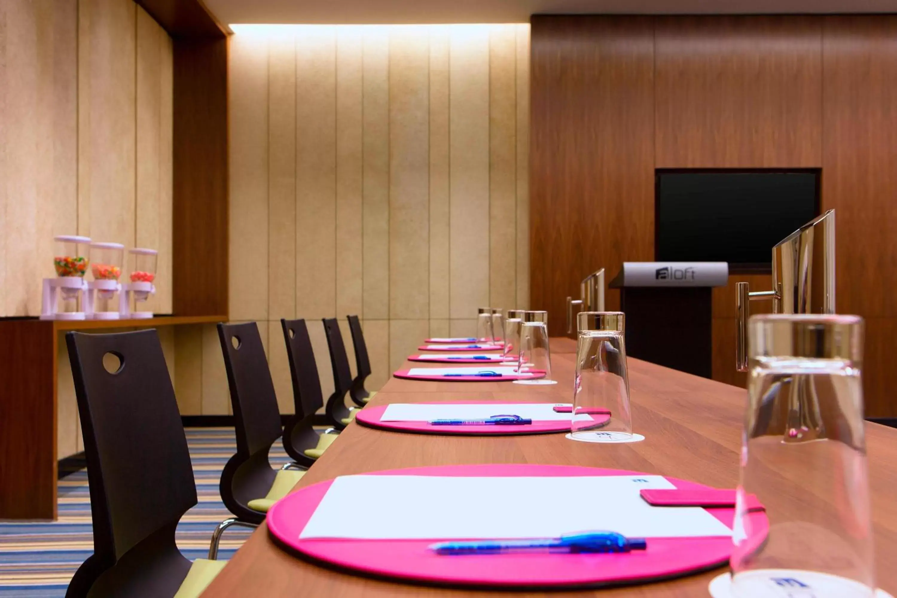 Meeting/conference room, Restaurant/Places to Eat in Aloft Kuala Lumpur Sentral