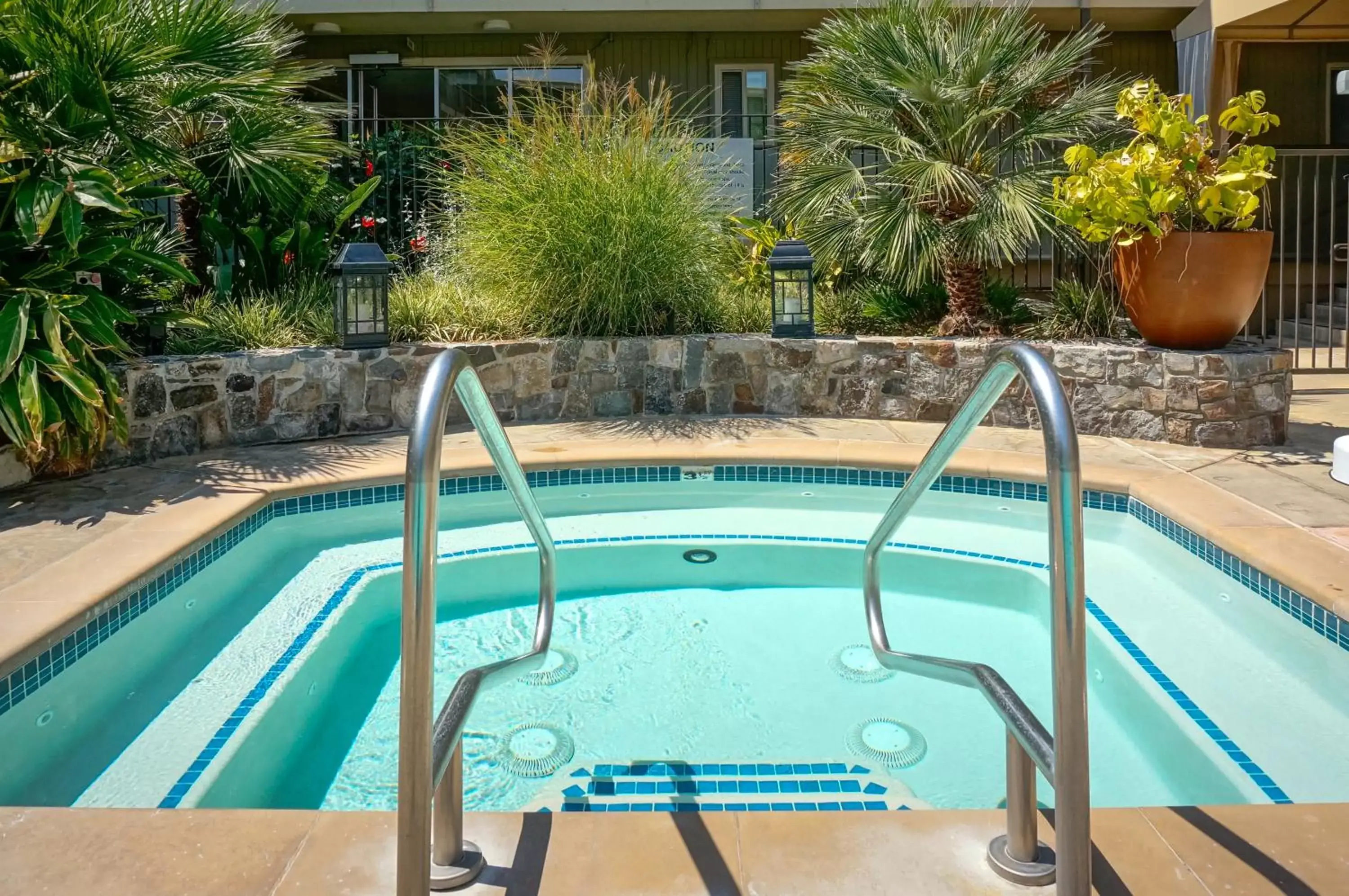 Swimming Pool in Marin Suites Hotel