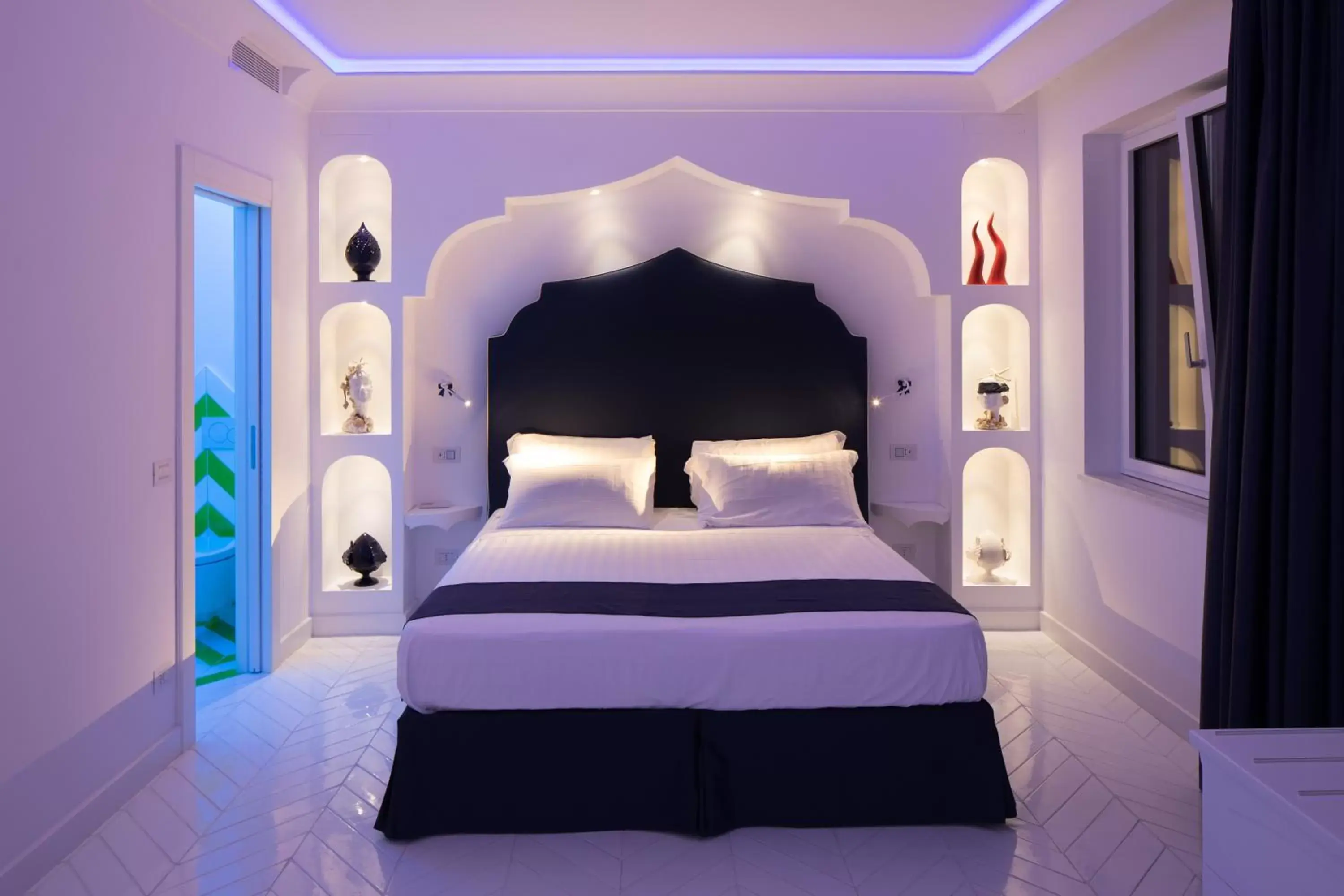 Bedroom, Bed in Positamy