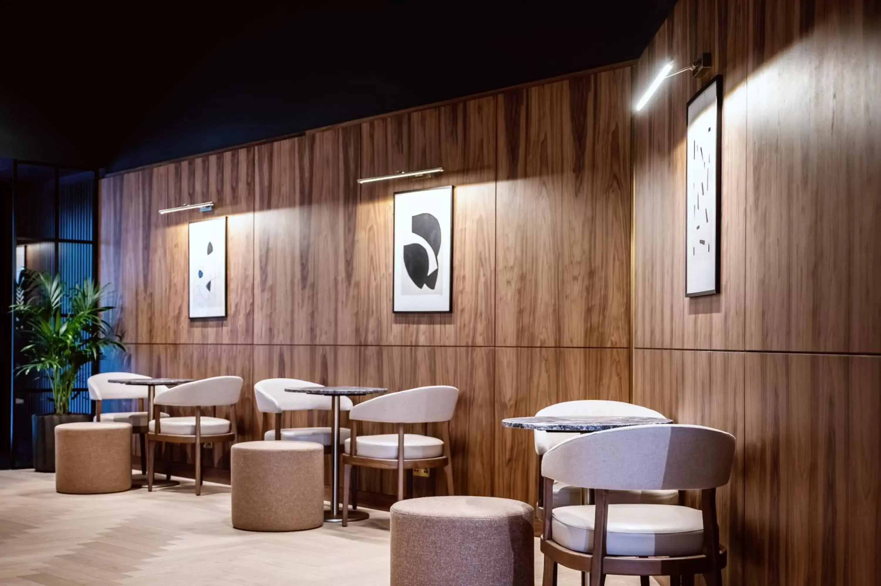Lounge or bar, Lounge/Bar in Wilde Aparthotels by Staycity London Paddington