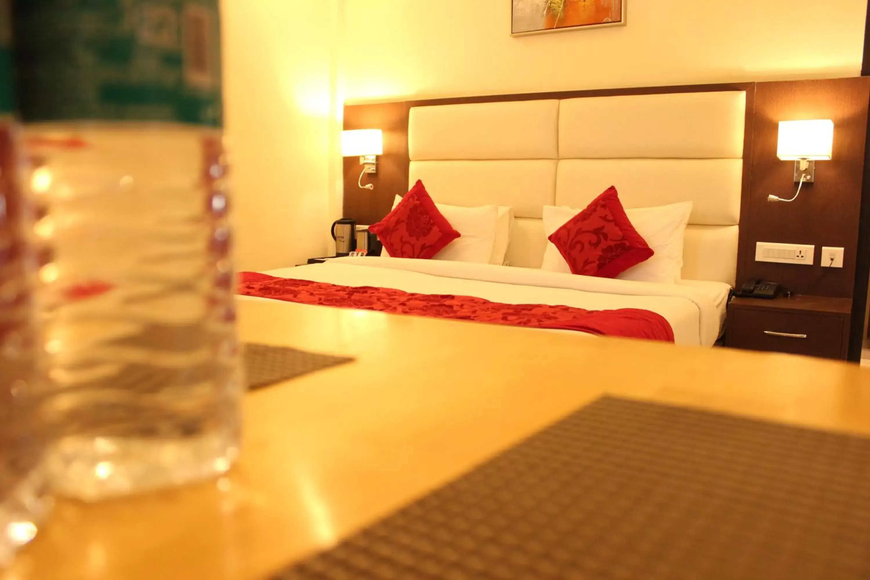 Bed in Indira Nikunj Rubystone Exotic Bed in Indira Nikunj Rubystone Exotic