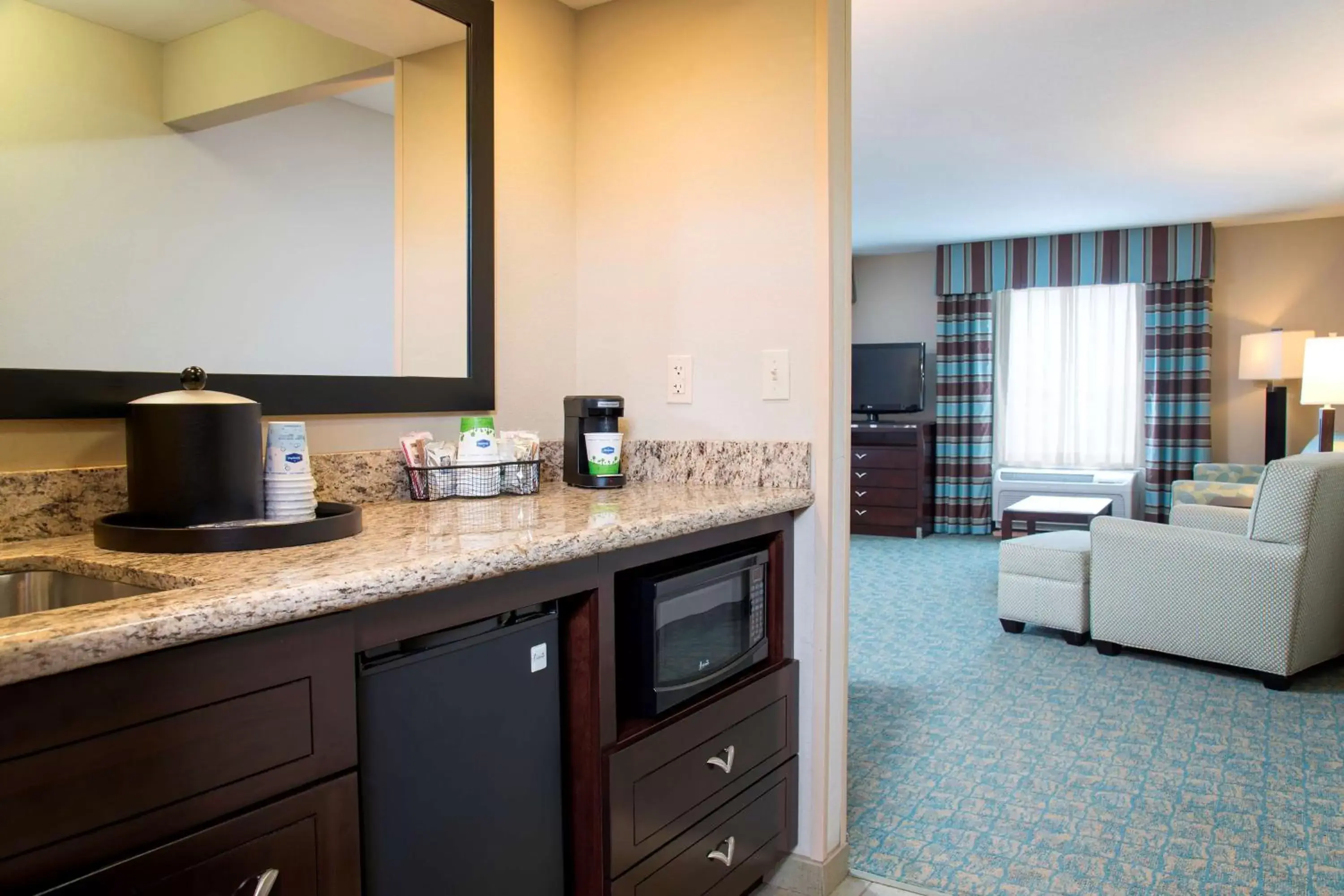 Kitchen or kitchenette, Kitchen/Kitchenette in Hampton Inn & Suites Crawfordsville