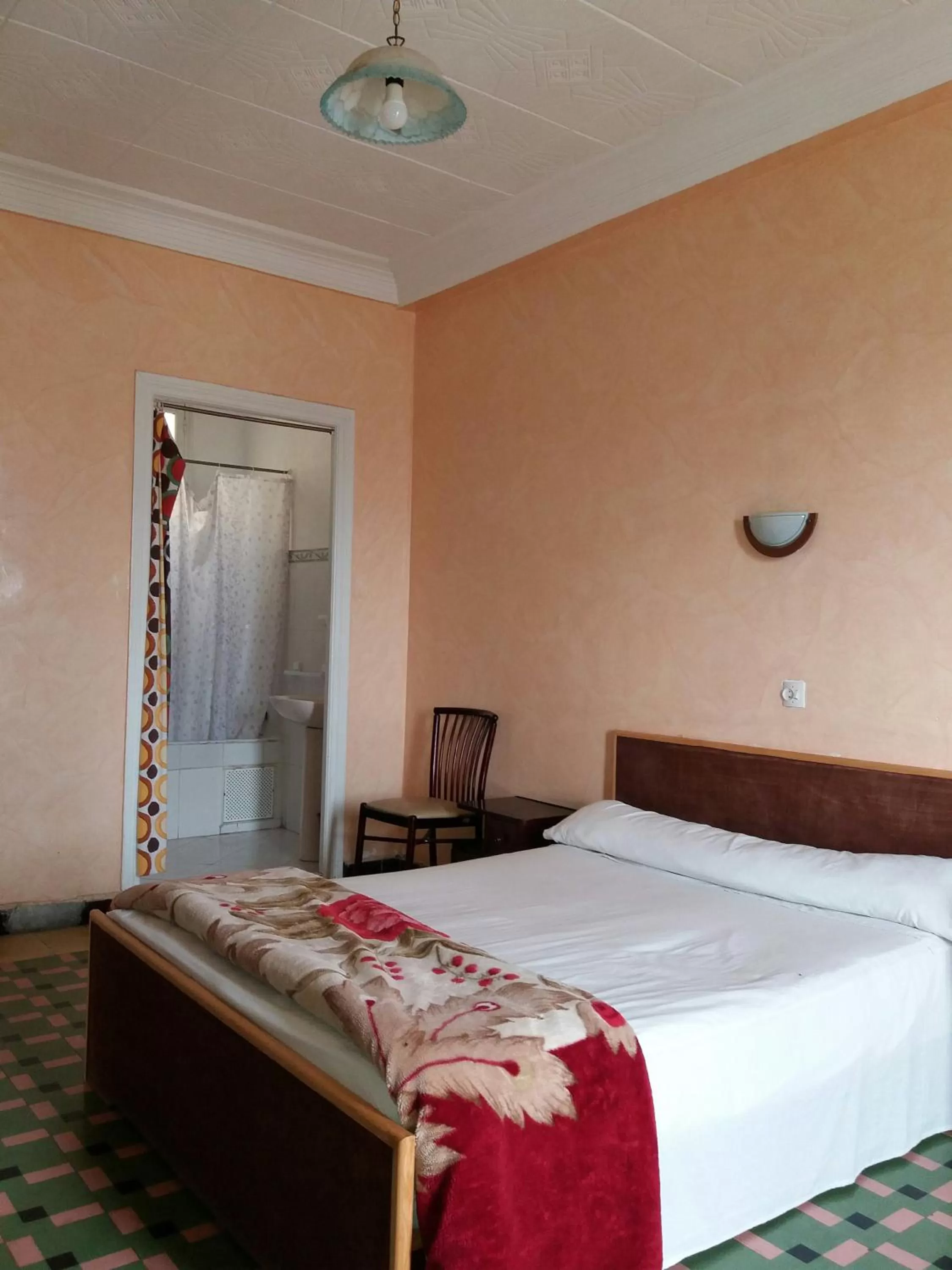 Bed in Hotel Le Gardenia (ex Lutetia)