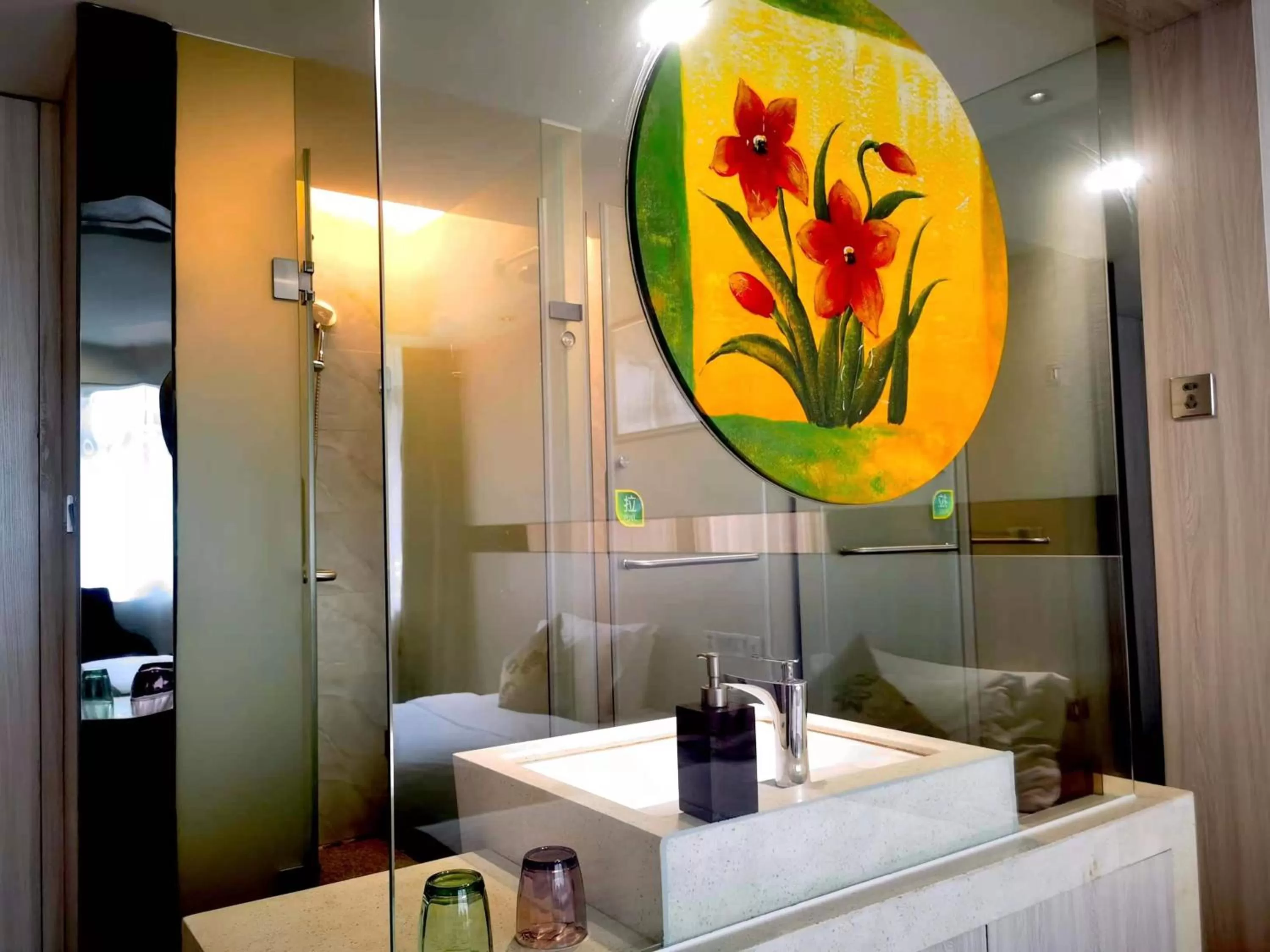 Shower in Paco Hotel Tianhe Coach Terminal Metro Satation Guangzhou-Free Shuttle Bus for Canton Fair