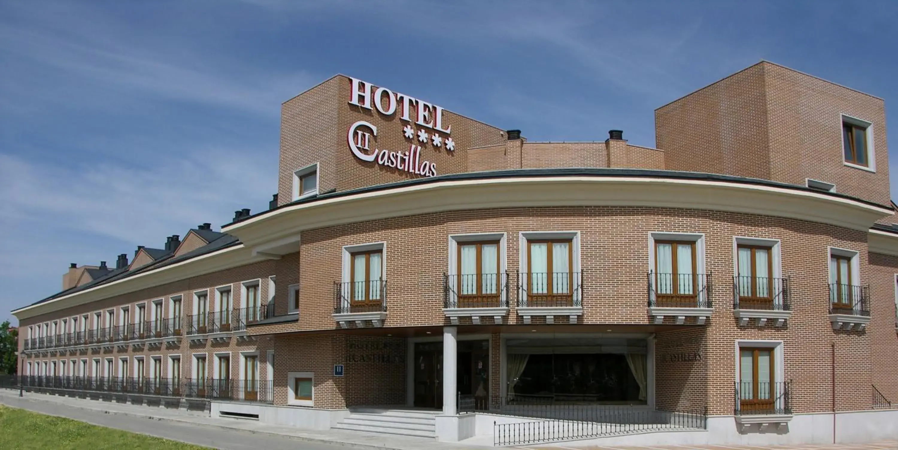 Facade/entrance in Hotel II Castillas Ávila