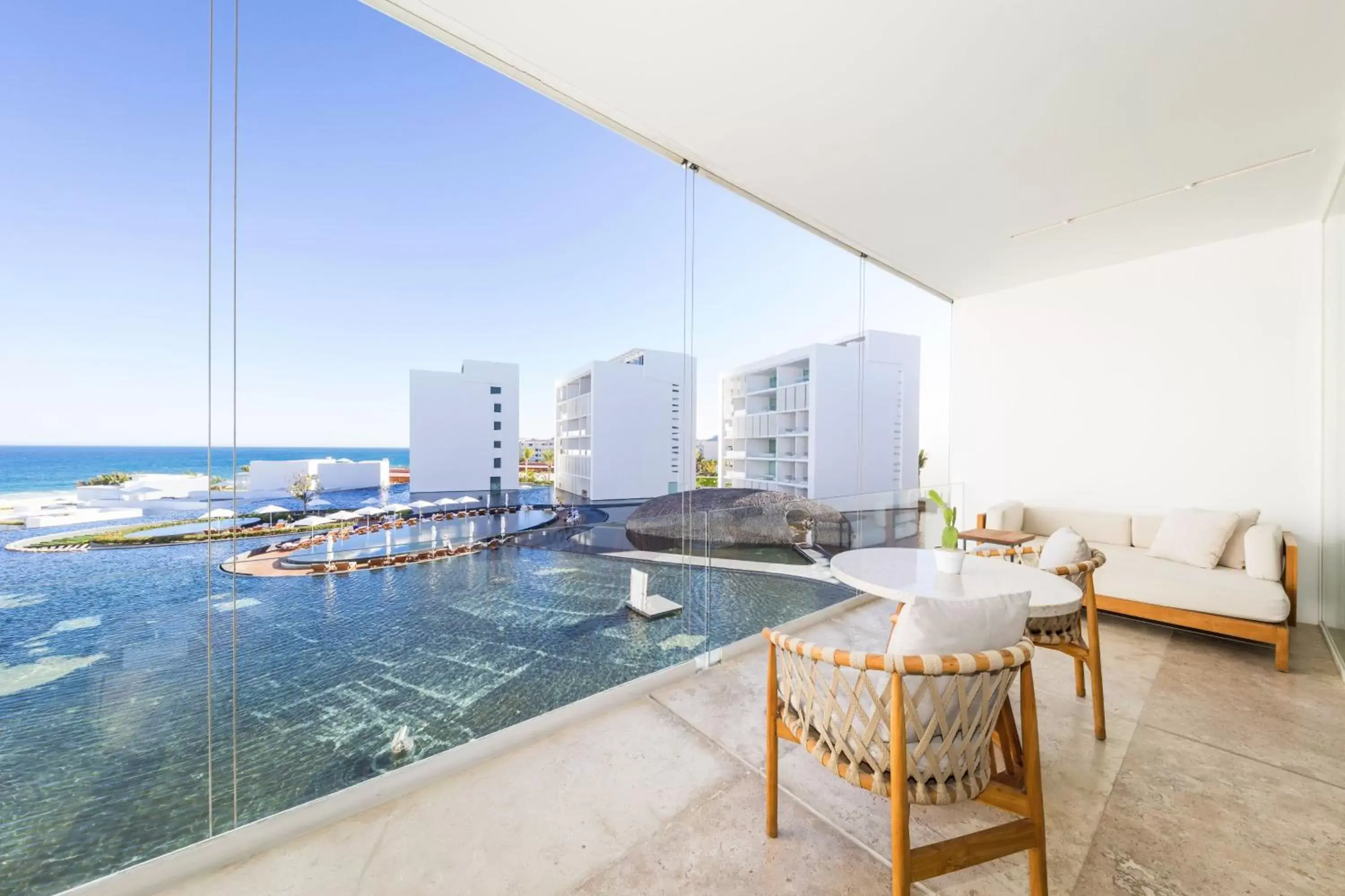 Living room in Viceroy Los Cabos