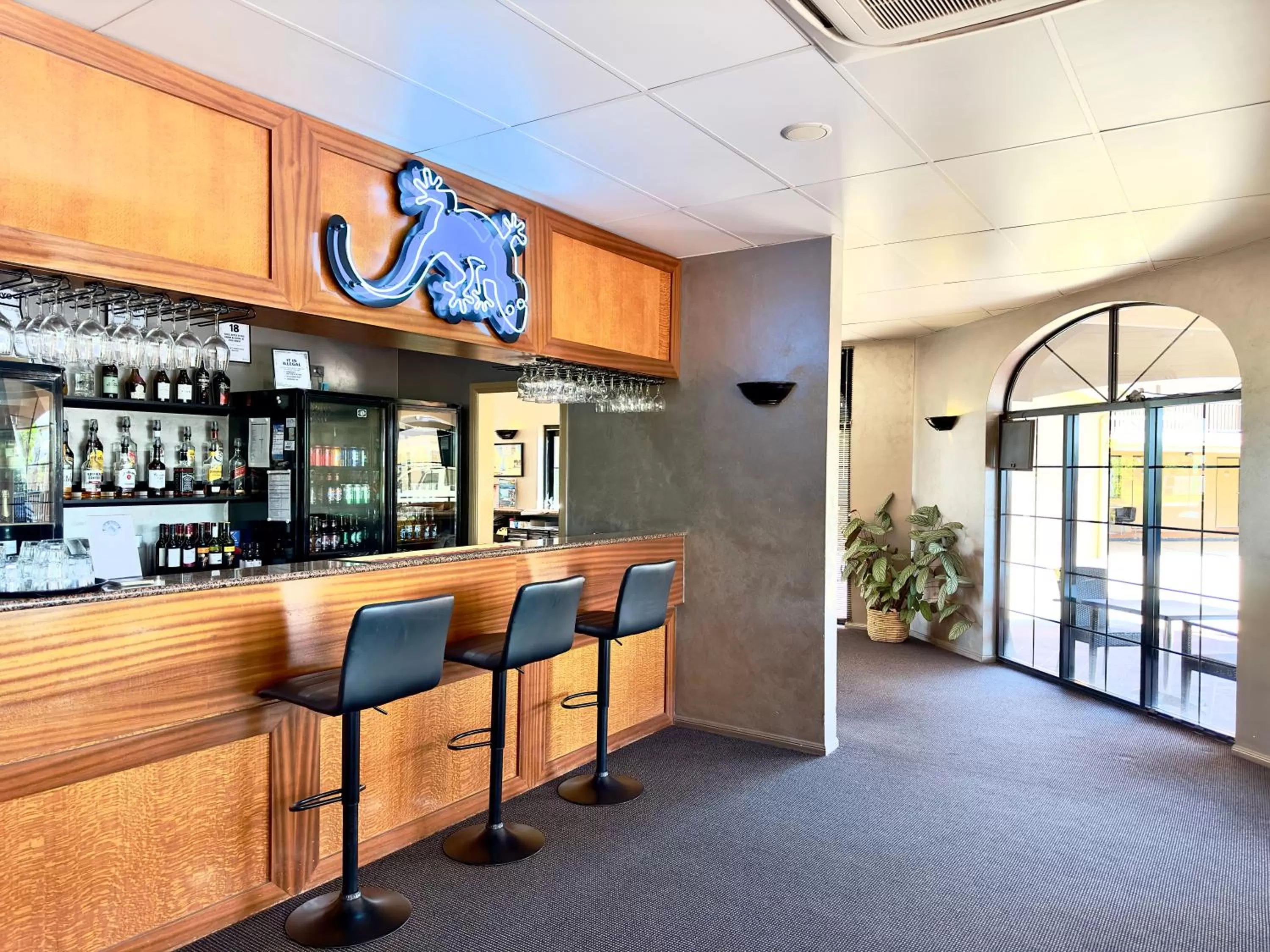 Restaurant/places to eat in Mackay Resort Motel