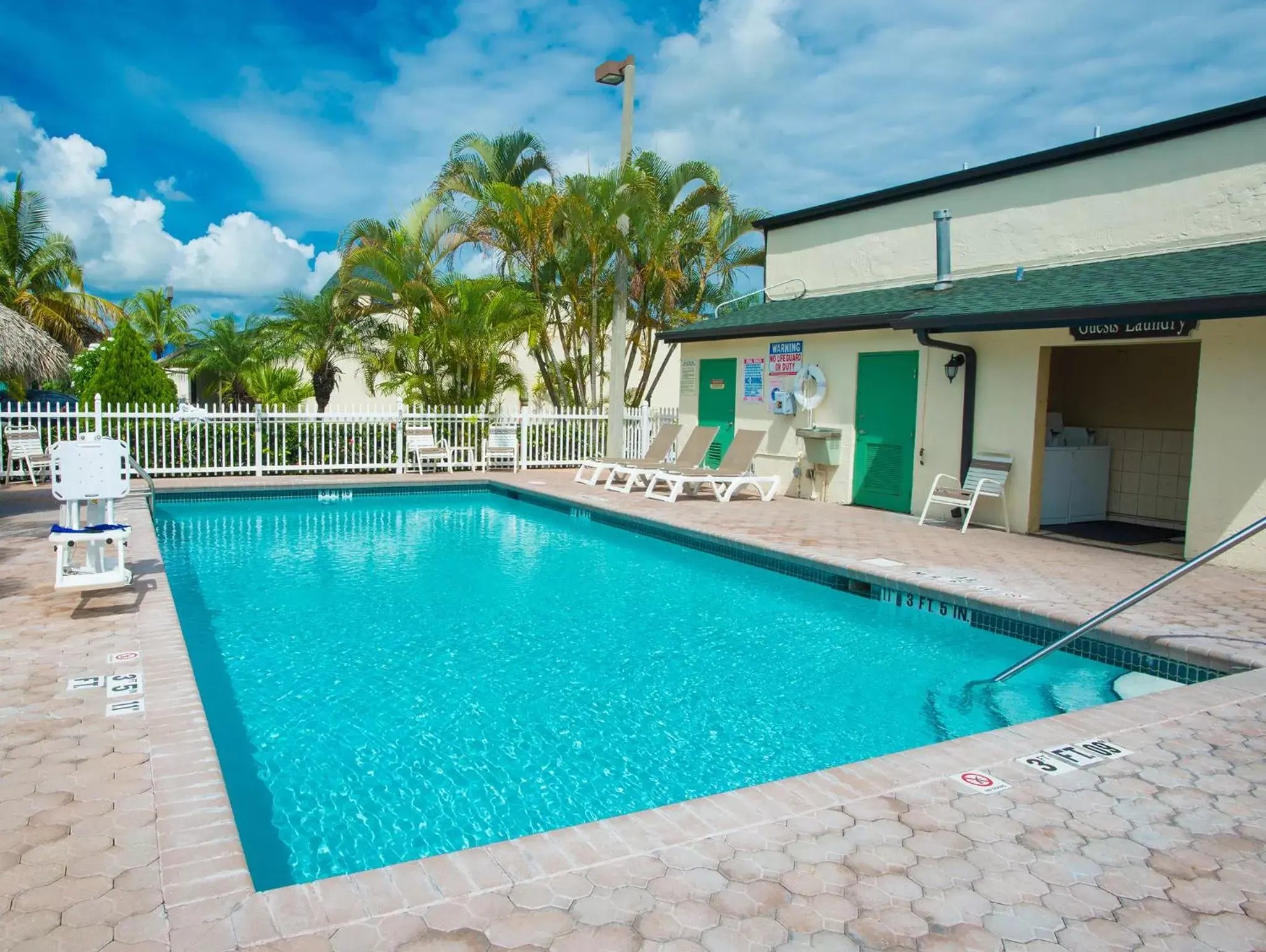 On site, Swimming Pool in Travelodge by Wyndham Florida City/Homestead/Everglades