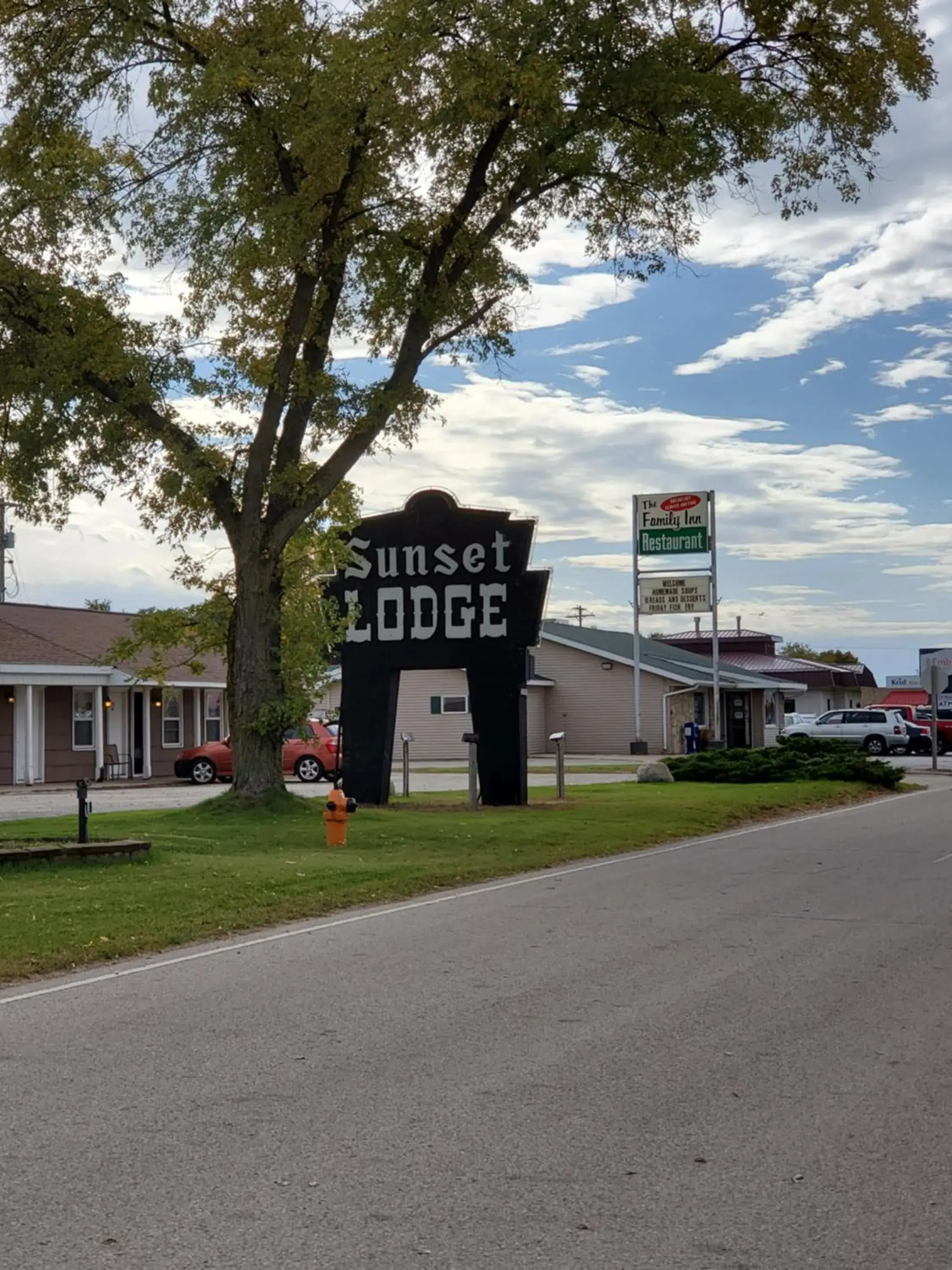 Property Building in Sunset Lodge Escanaba