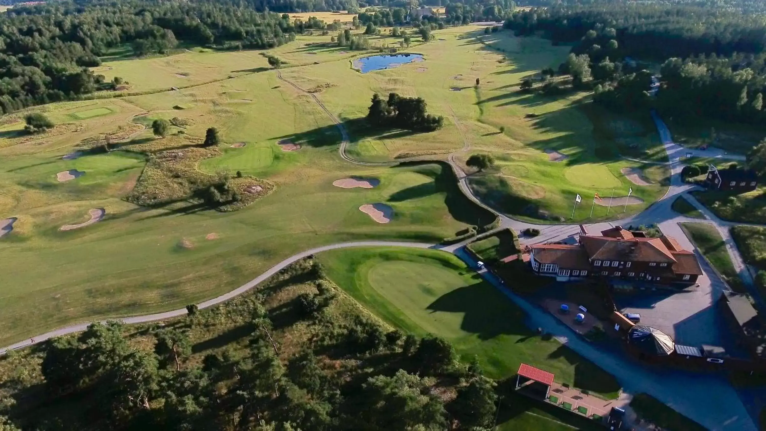 Golfcourse, Bird's-eye View in Best Western The Public Hotel