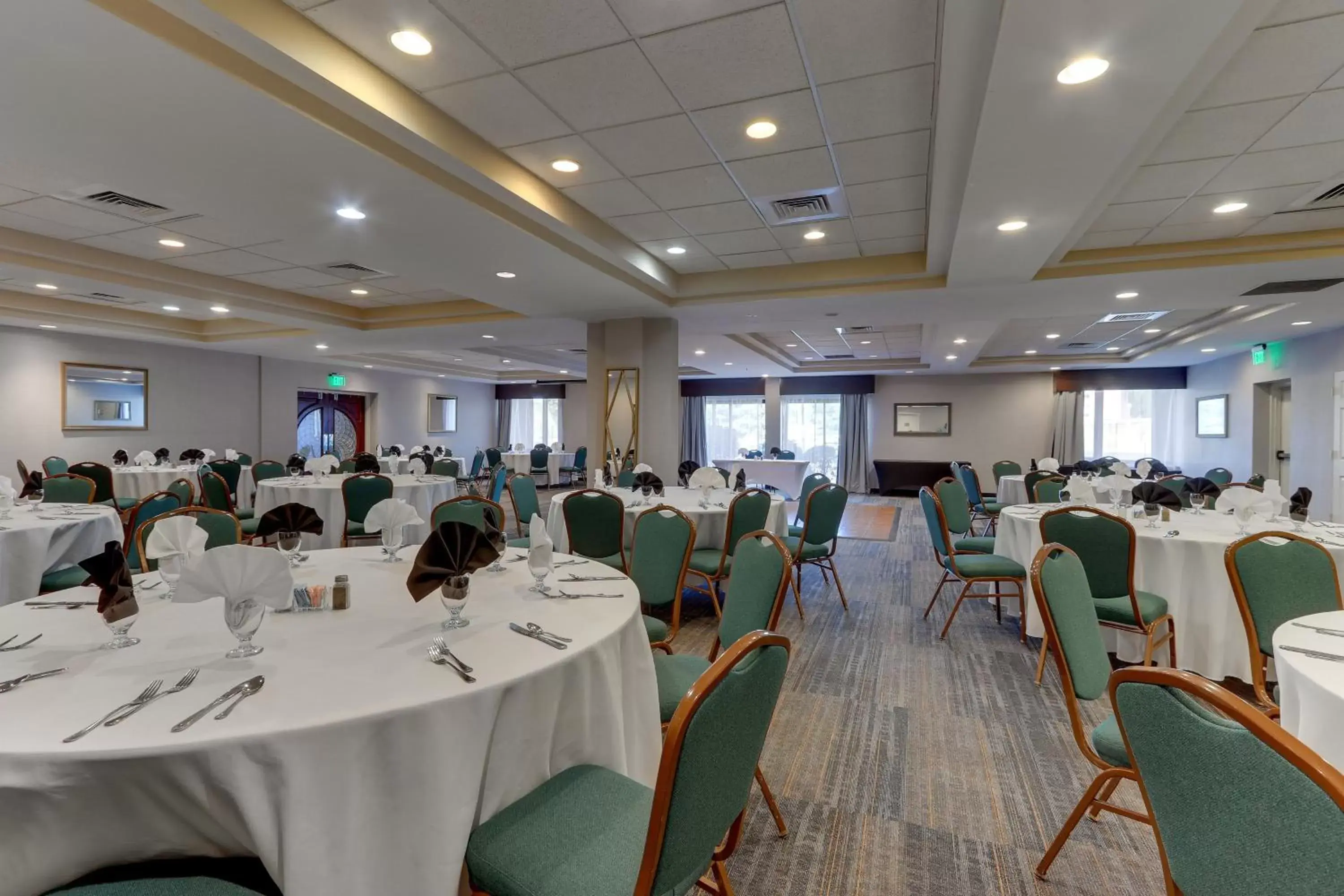Banquet/Function facilities in Holiday Inn Express Aberdeen-Chesapeake House, an IHG Hotel