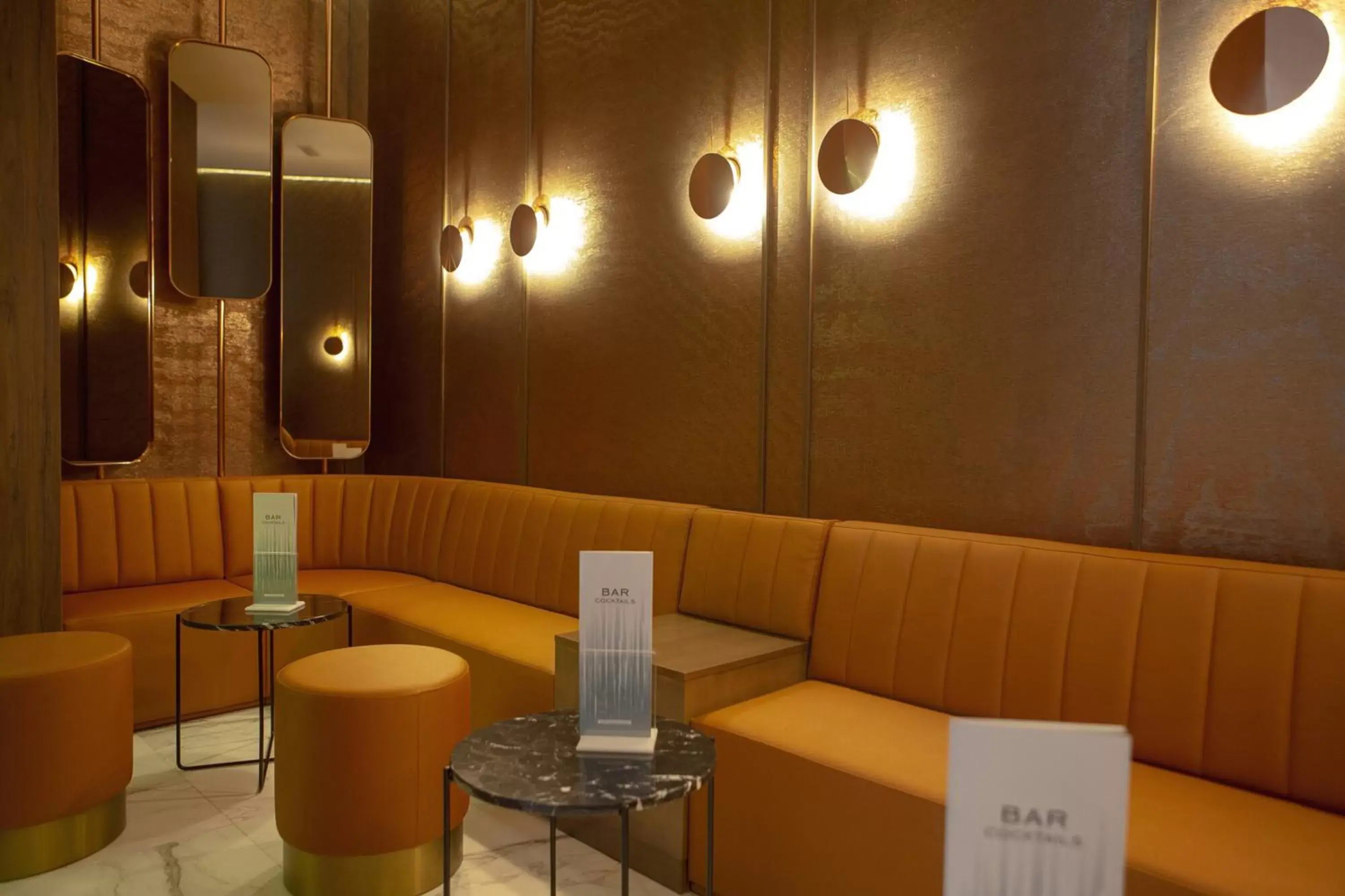 Lounge or bar, Seating Area in Riu Plaza España