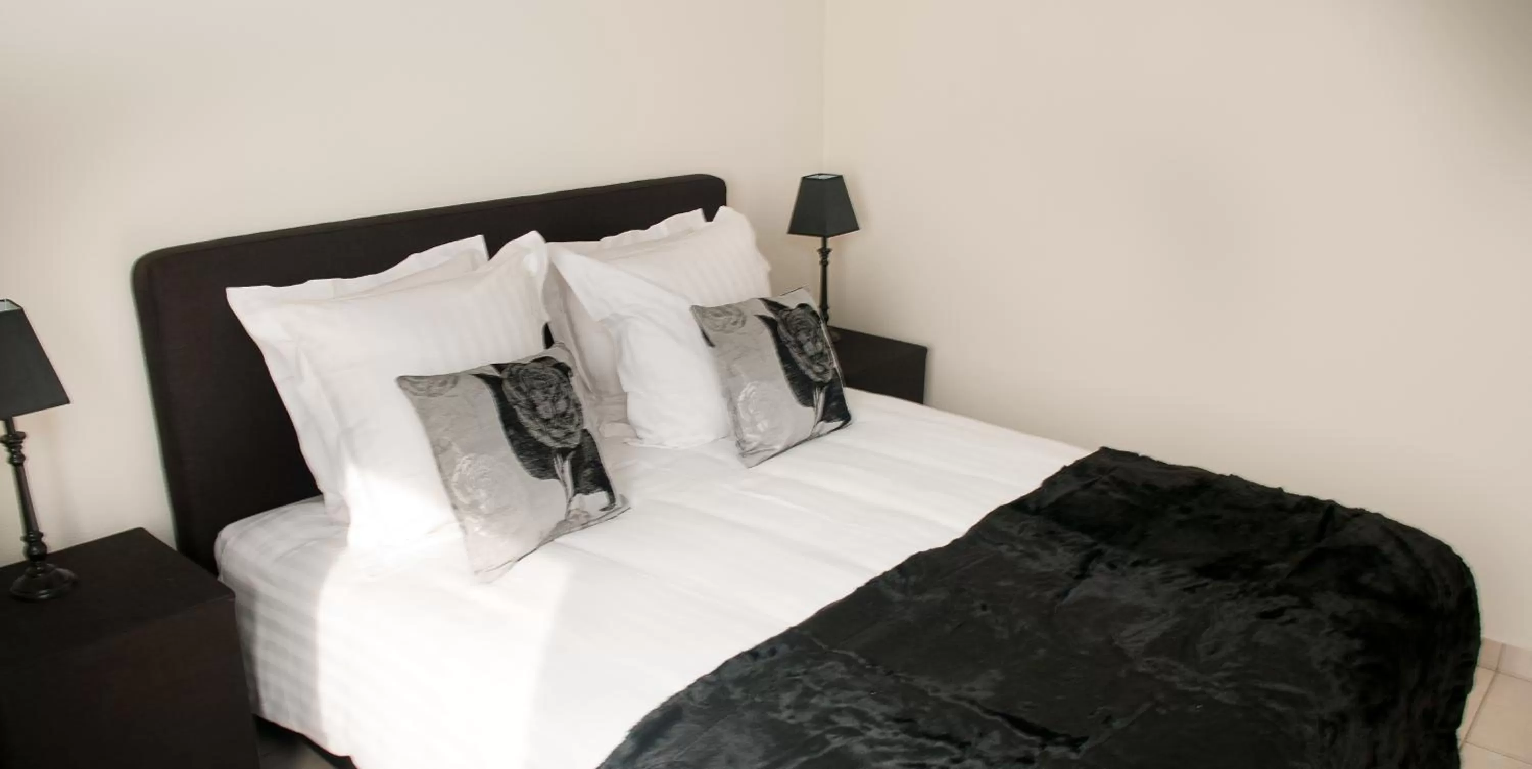 Bed in Hotel du Bassin