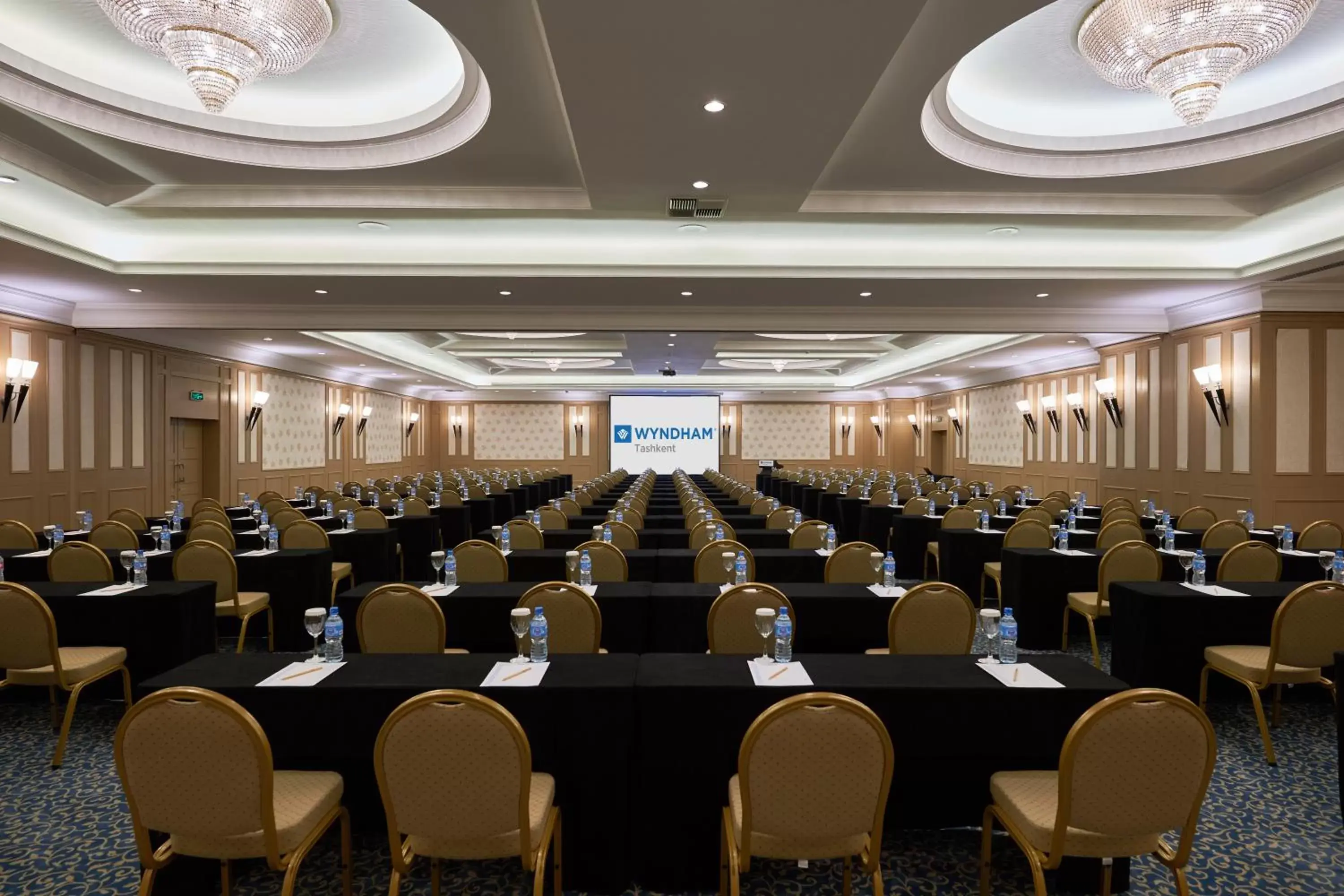 Meeting/conference room in Wyndham Tashkent