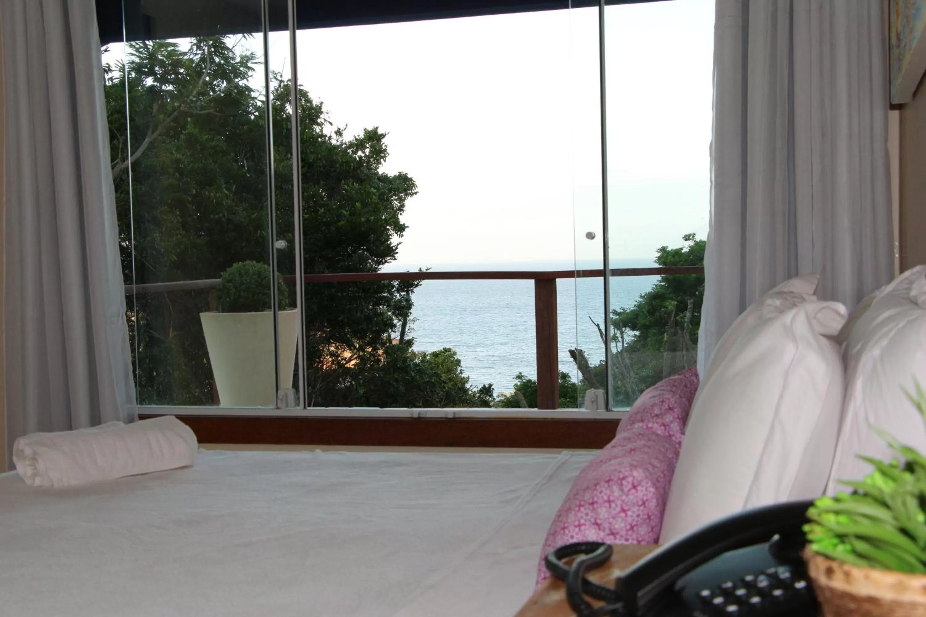 View (from property/room), Bed in Pousada La Dolce Vita