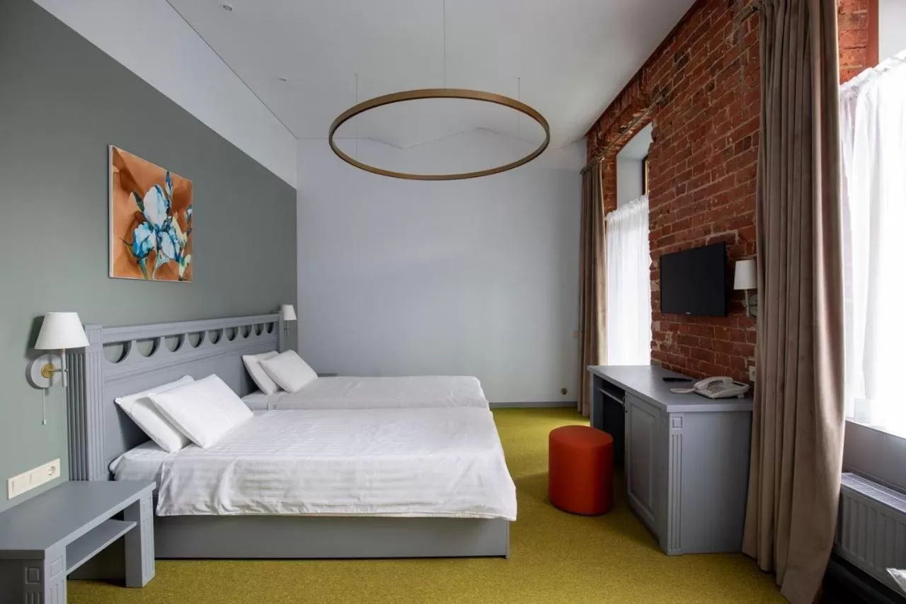 Bed in Four Rooms City