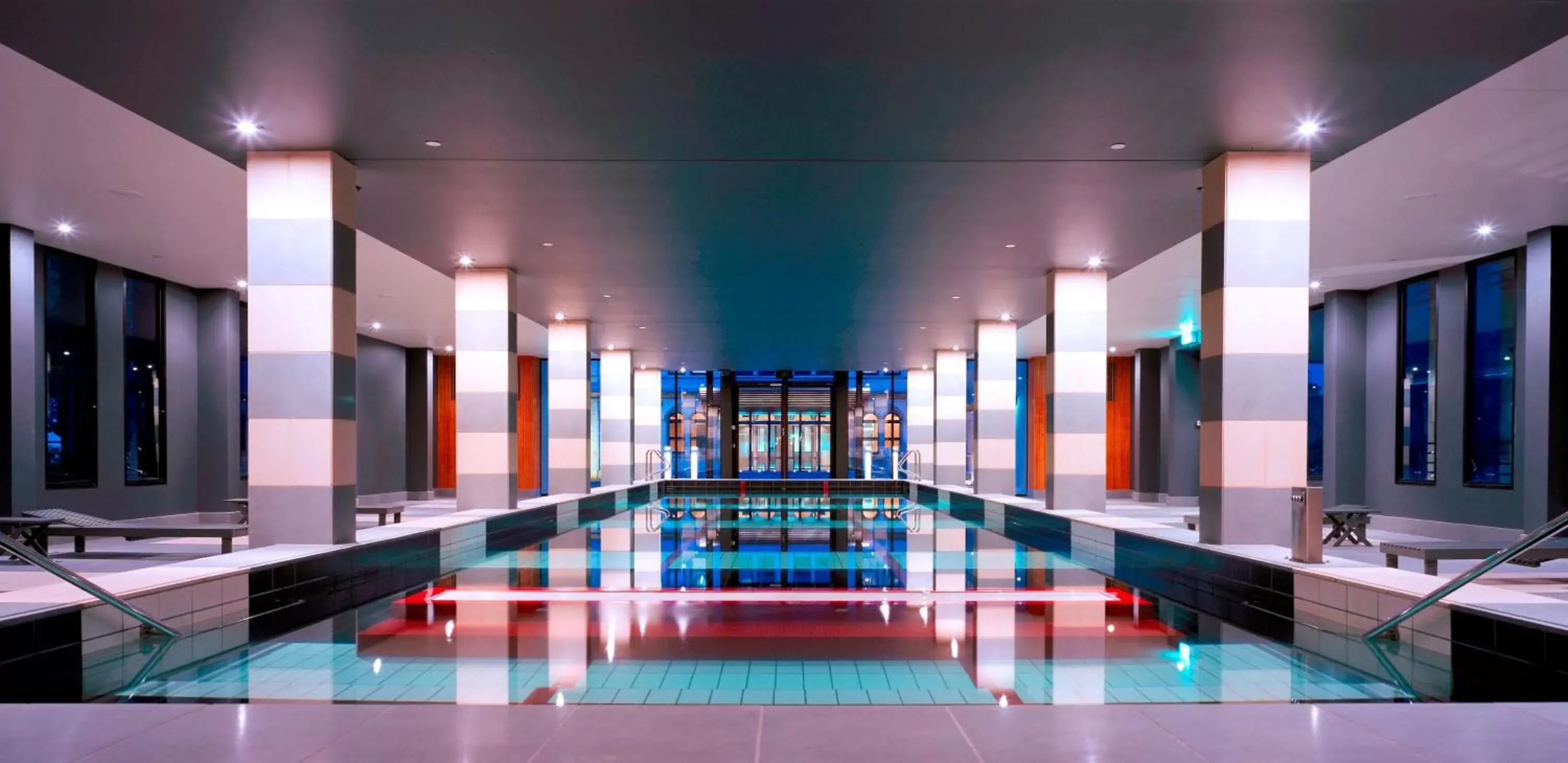 Swimming pool, Lobby/Reception in Lancemore Mansion Hotel Werribee Park