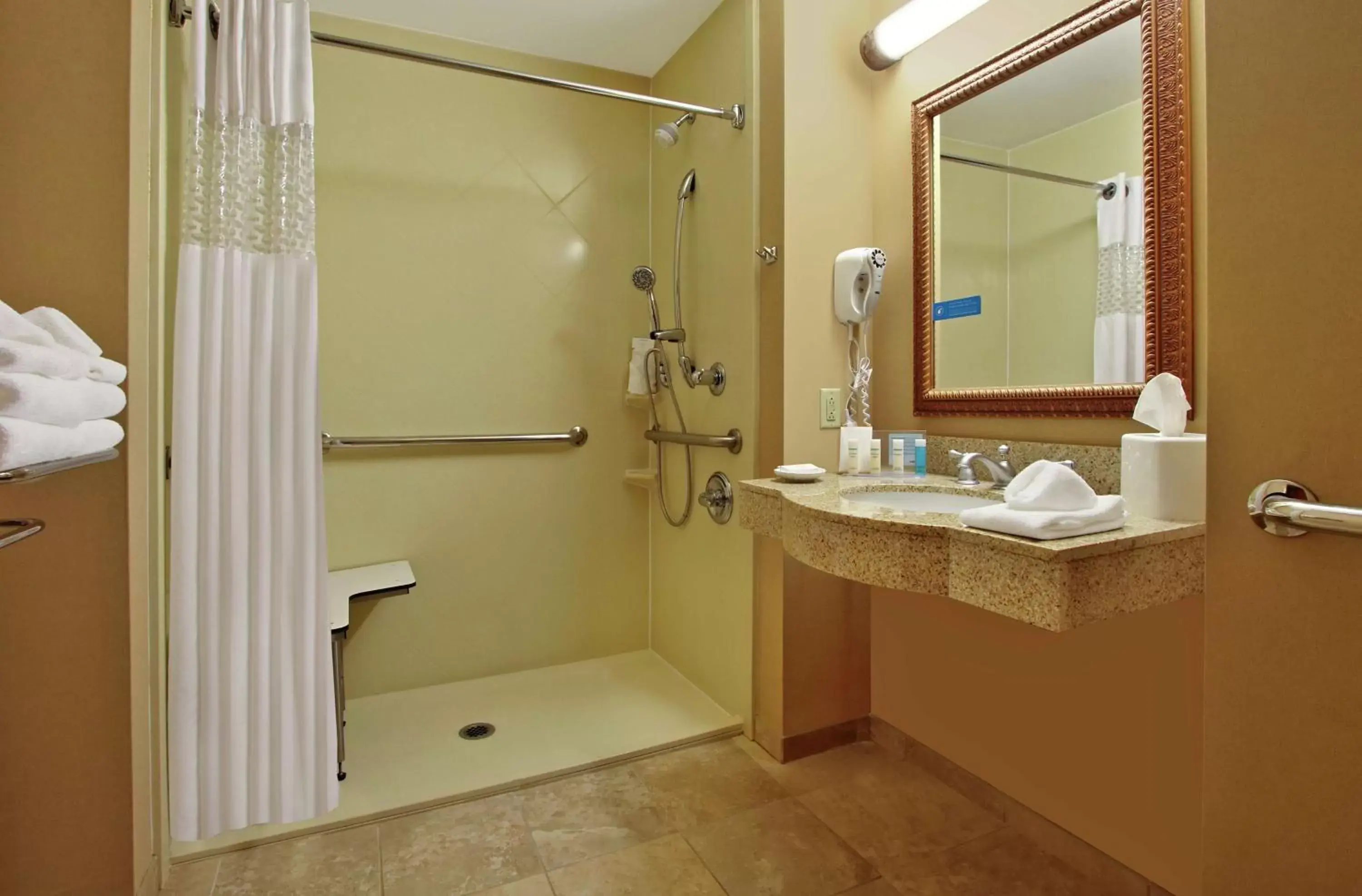 Bathroom in Hampton Inn & Suites Murray
