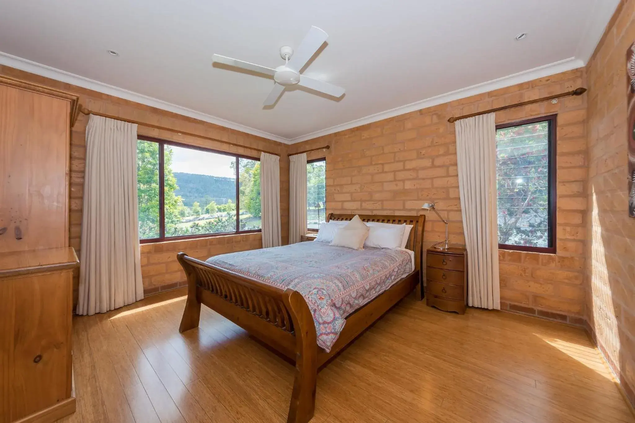 Bed in Clarendon Forest Retreat