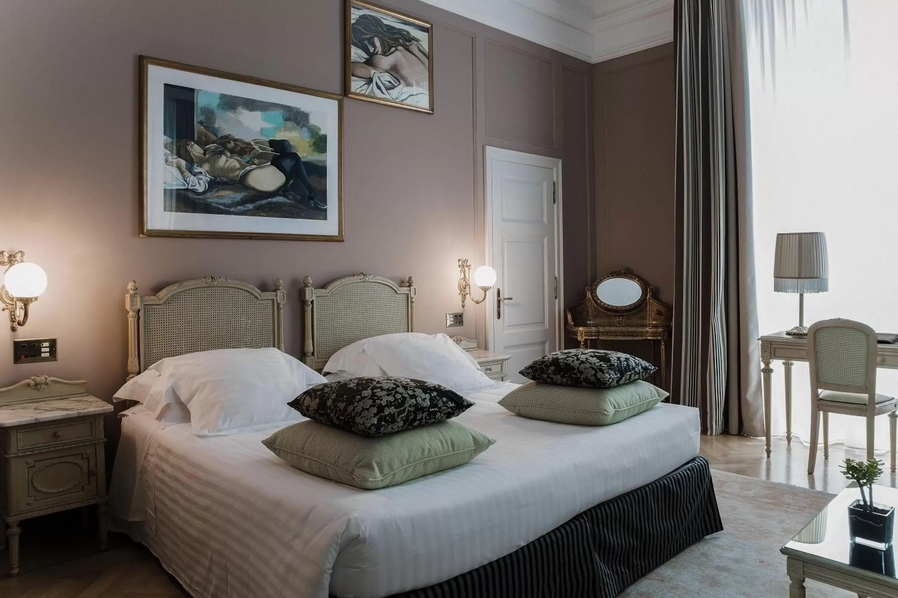 Bedroom, Bed in Grand Hotel et de Milan - The Leading Hotels of the World