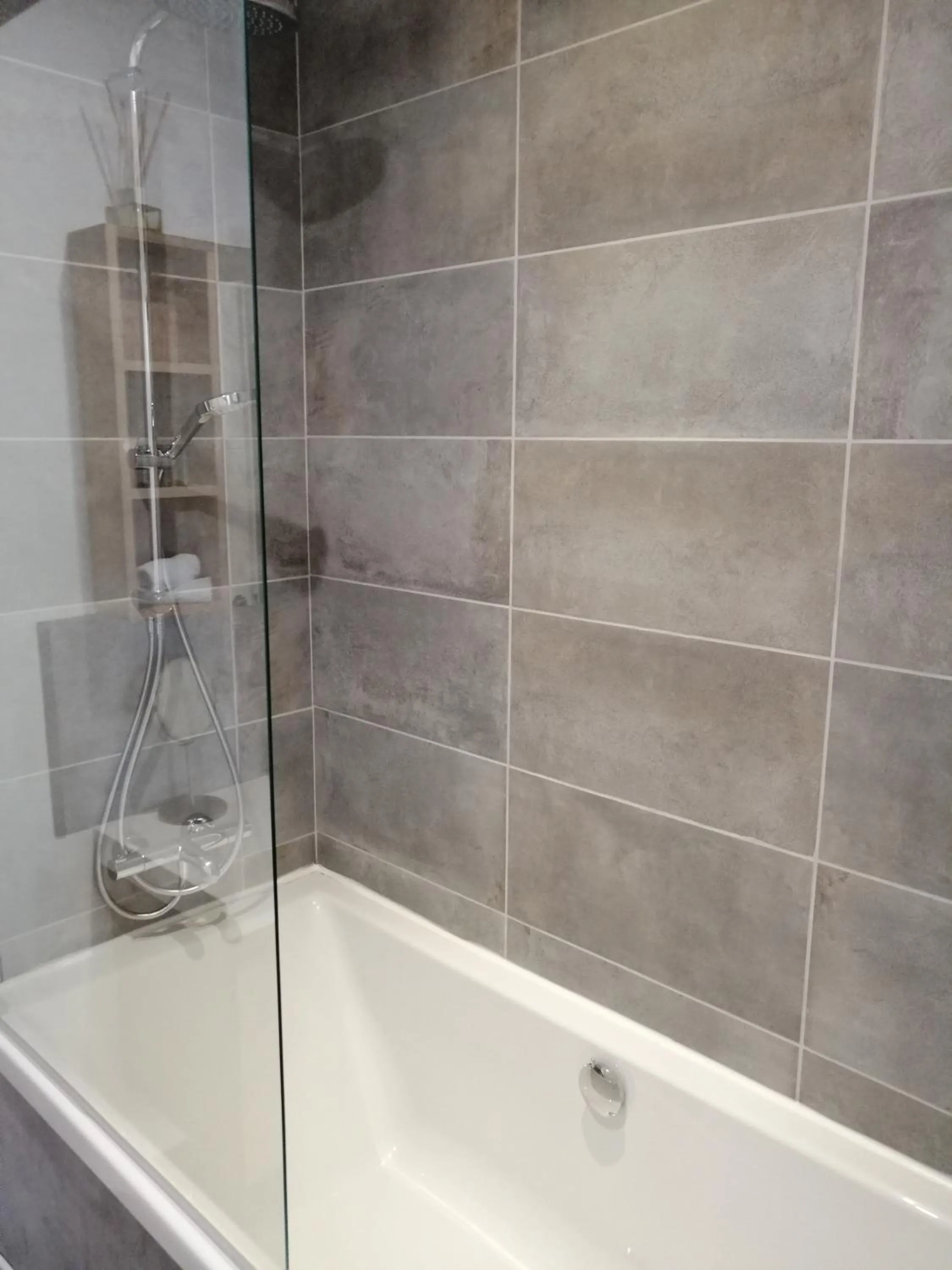 Bathroom in La Maison Grivolas Appartements et Maison d'hôtes