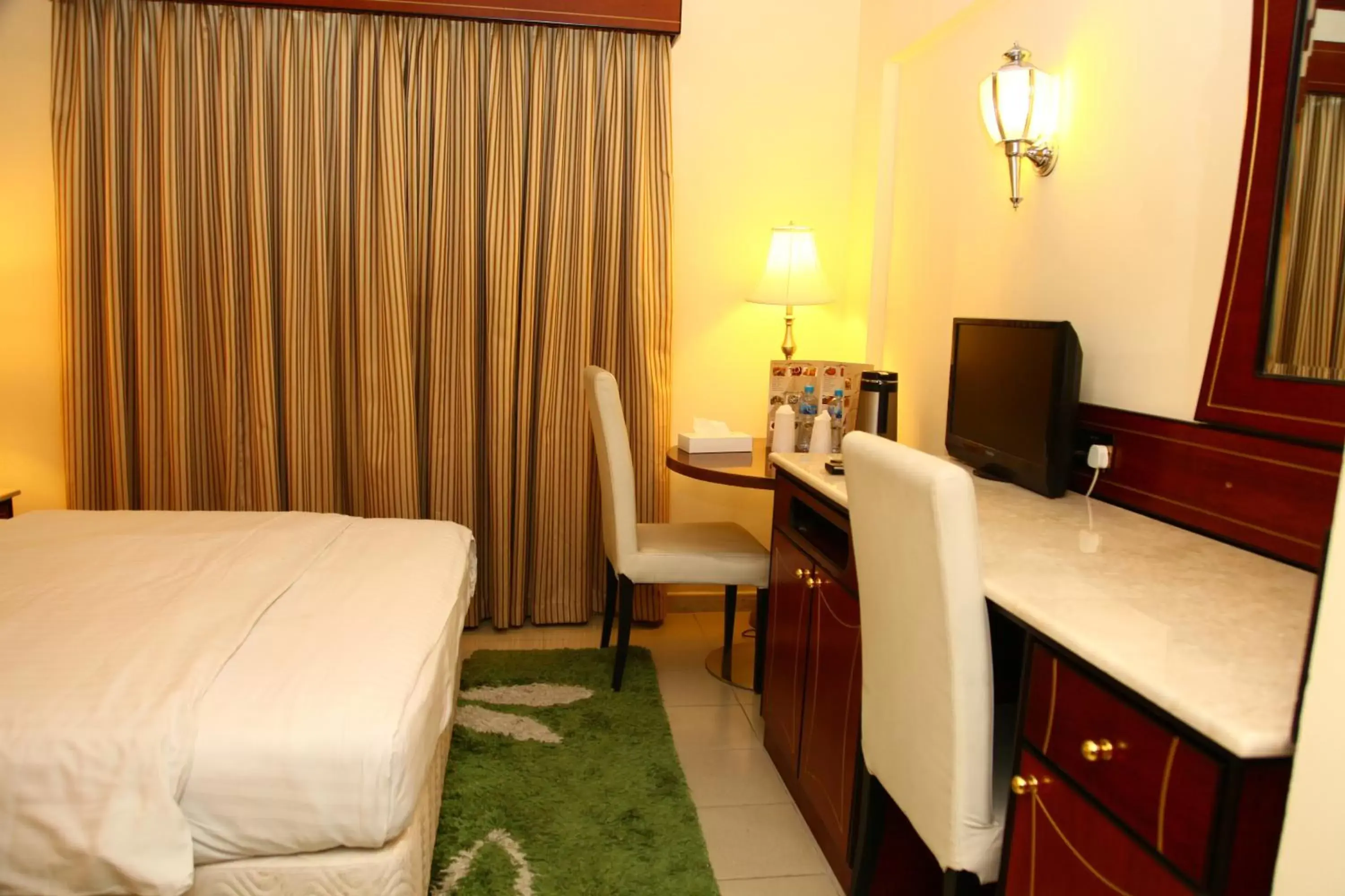 Bed in Saffron Hotel Bed in Saffron Hotel