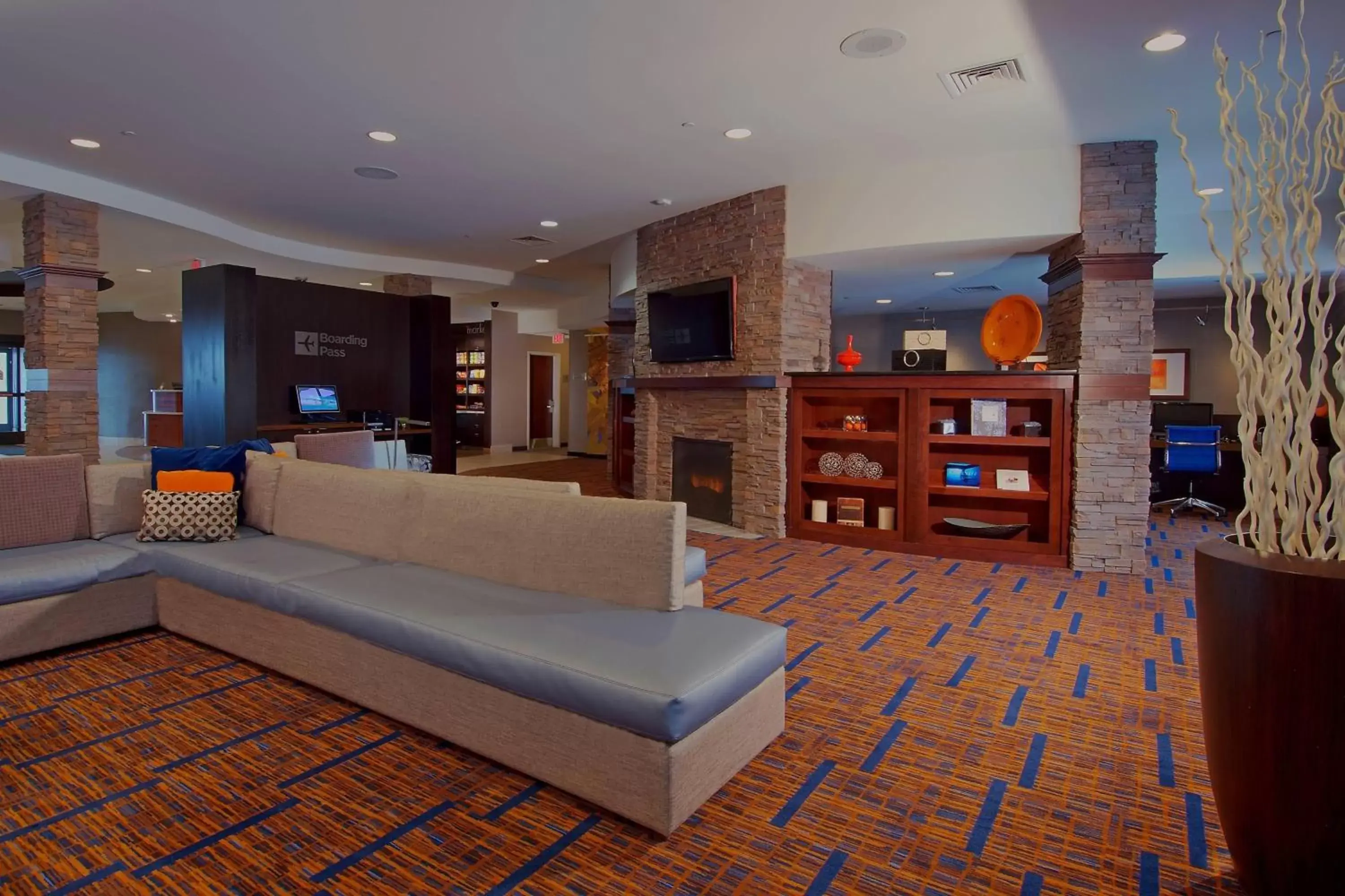 Lobby or reception, Lobby/Reception in Courtyard by Marriott Madison West / Middleton