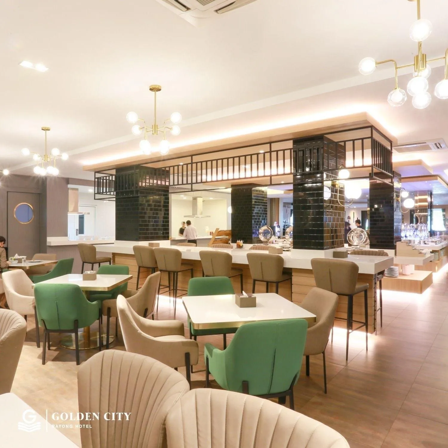 Restaurant/places to eat in Golden City Rayong Hotel