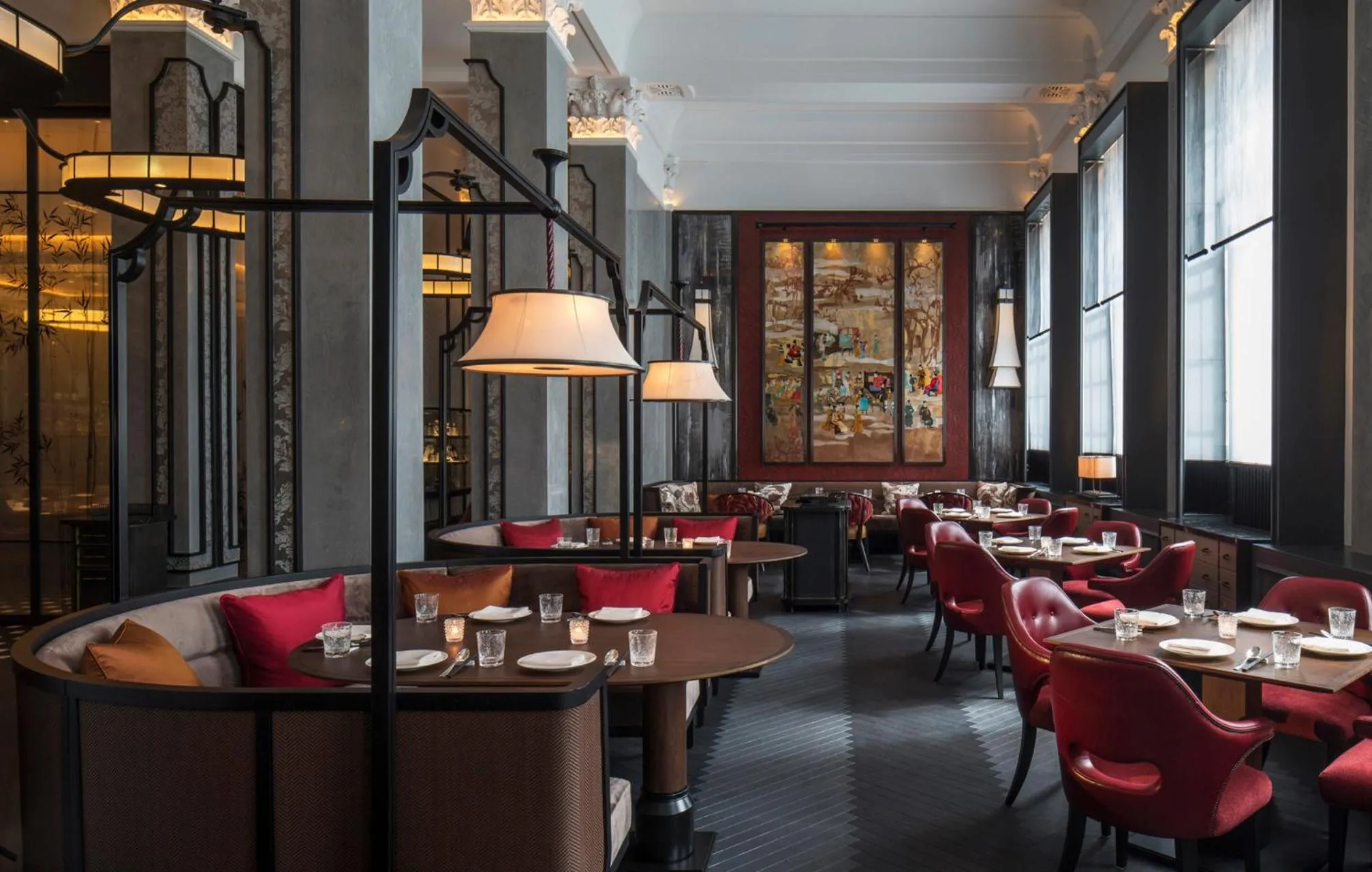 Restaurant/places to eat in Four Seasons Hotel London at Tower Bridge