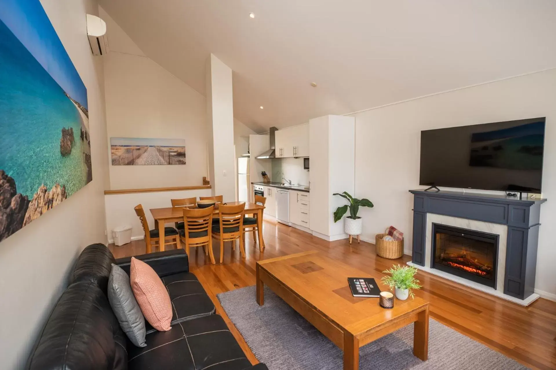 Living room, Seating Area in Prideau's of Margaret River